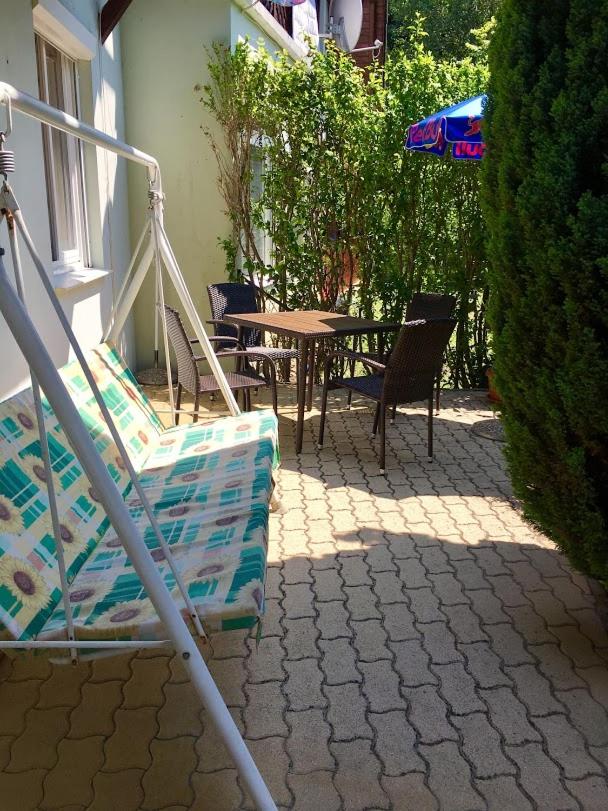 Apartment with Terrace - Photo 13