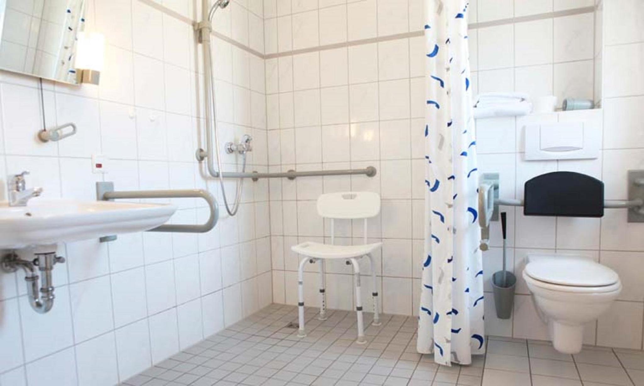Triple Room - Disability Access - Photo 3