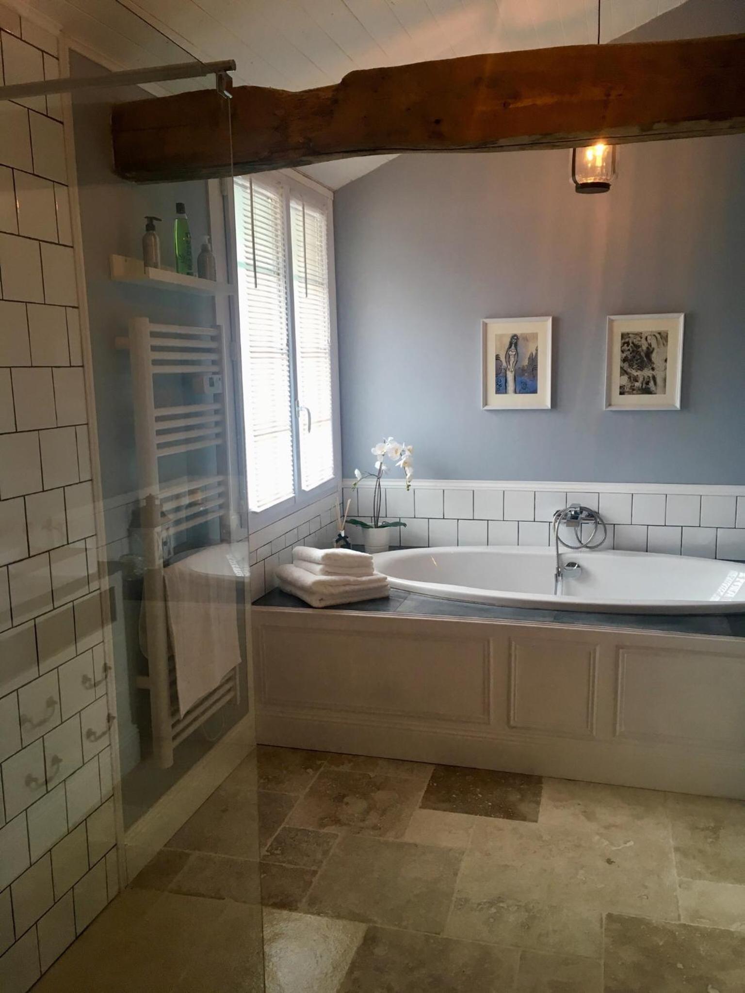 Double Room with Park View - Photo 13