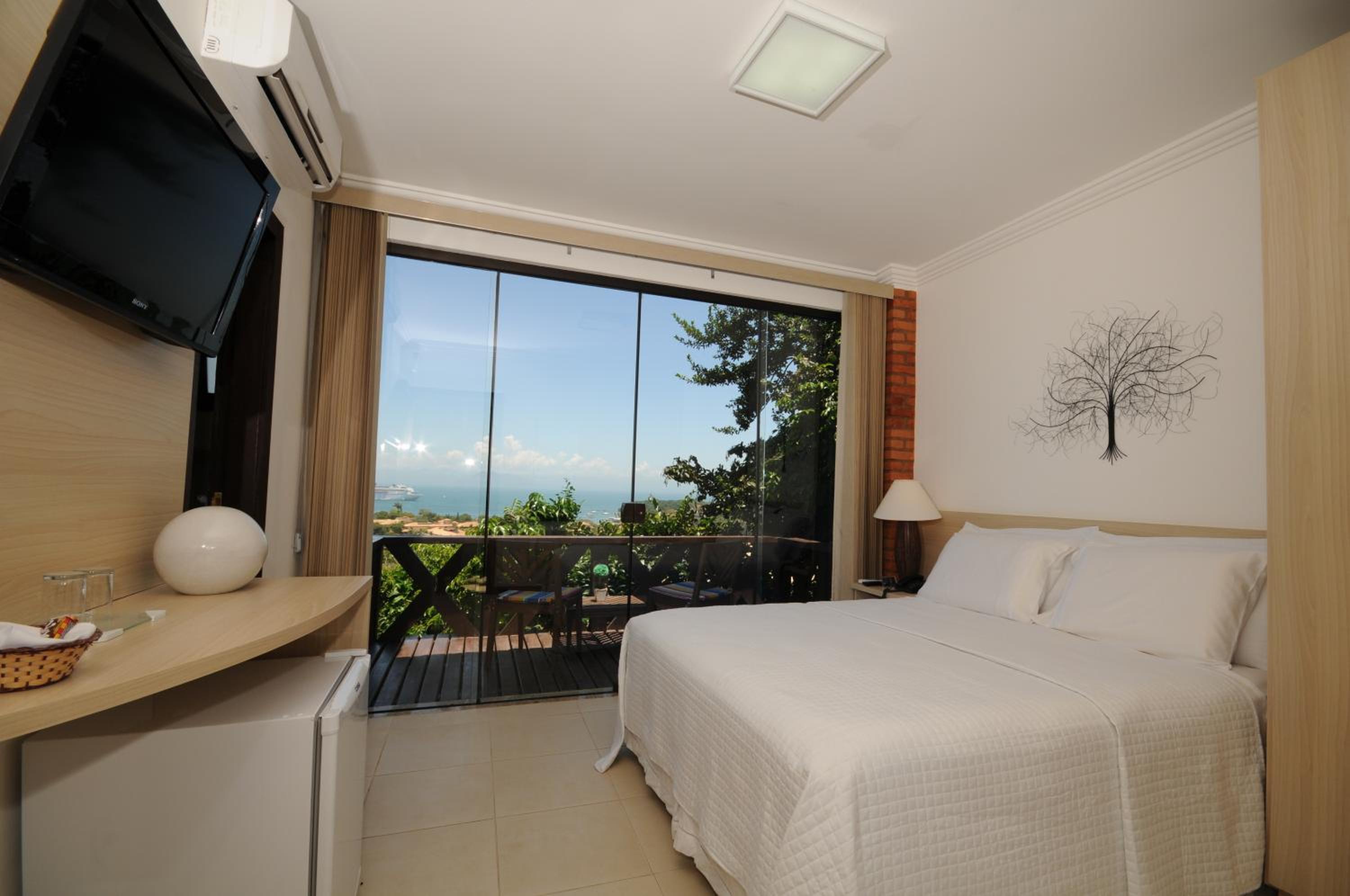 Superior Suite with Sea View - Photo 5