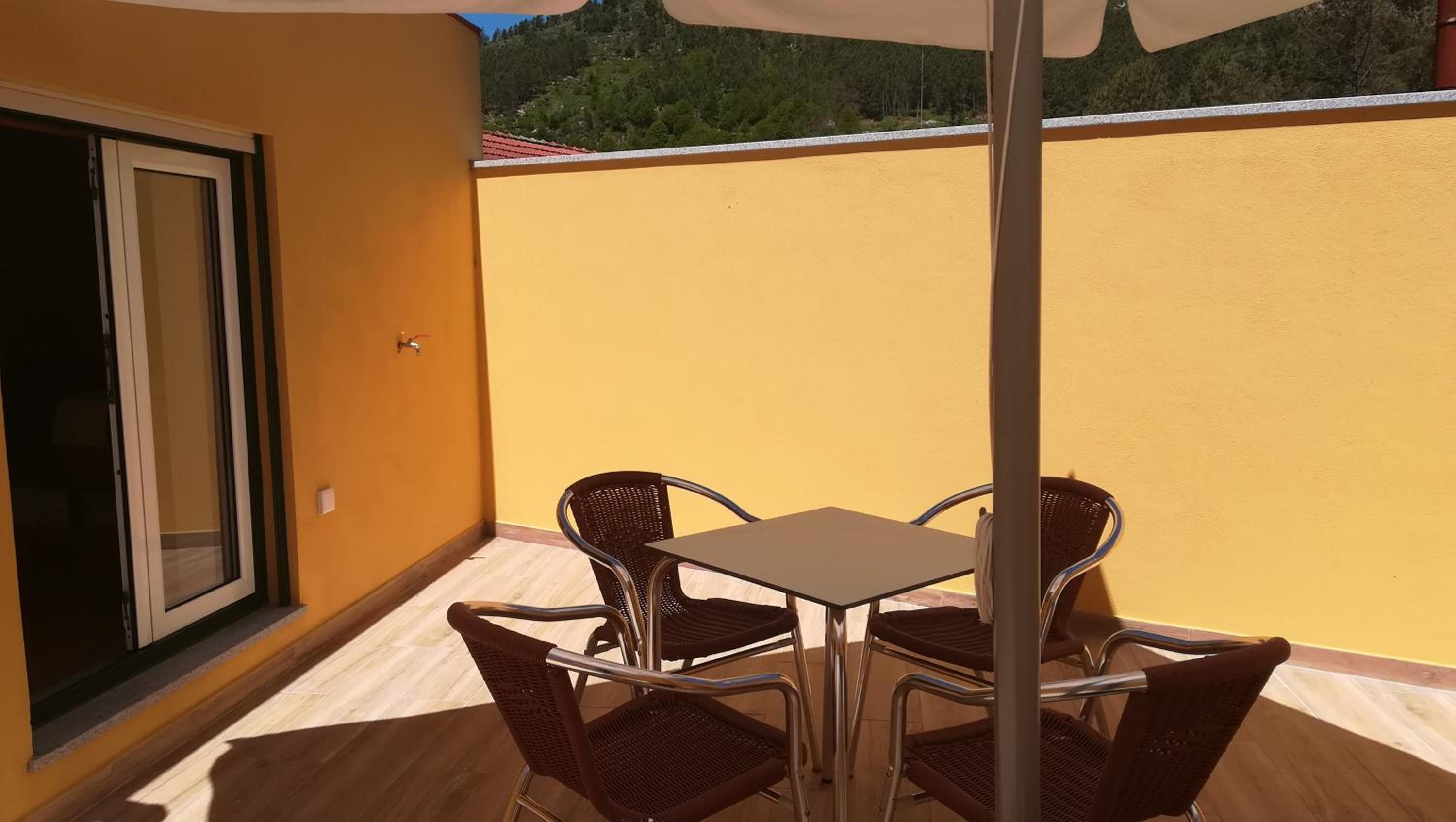 Family Room with Terrace - Photo 6
