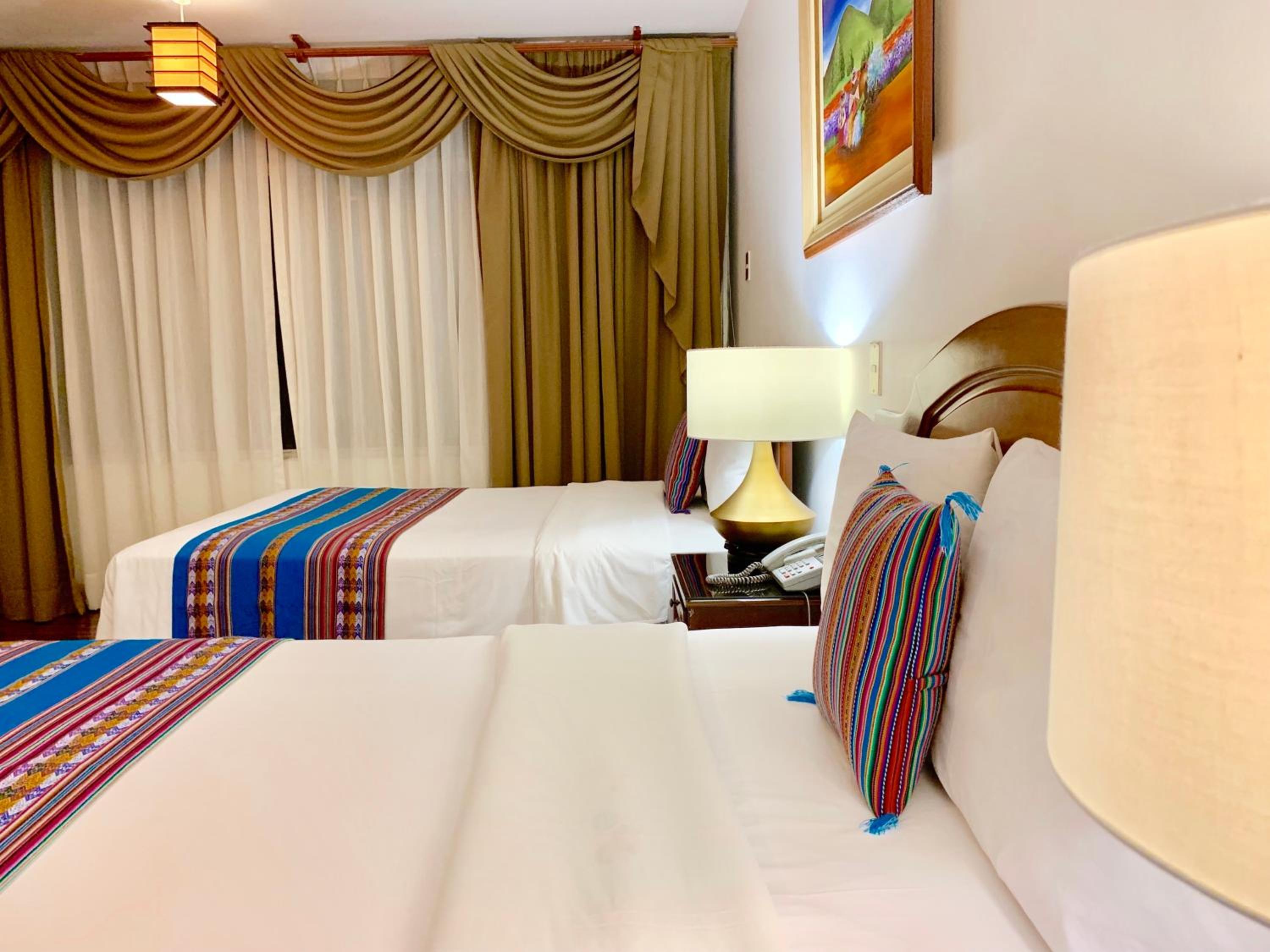 Deluxe Double Room with Two Double Beds - Photo 4