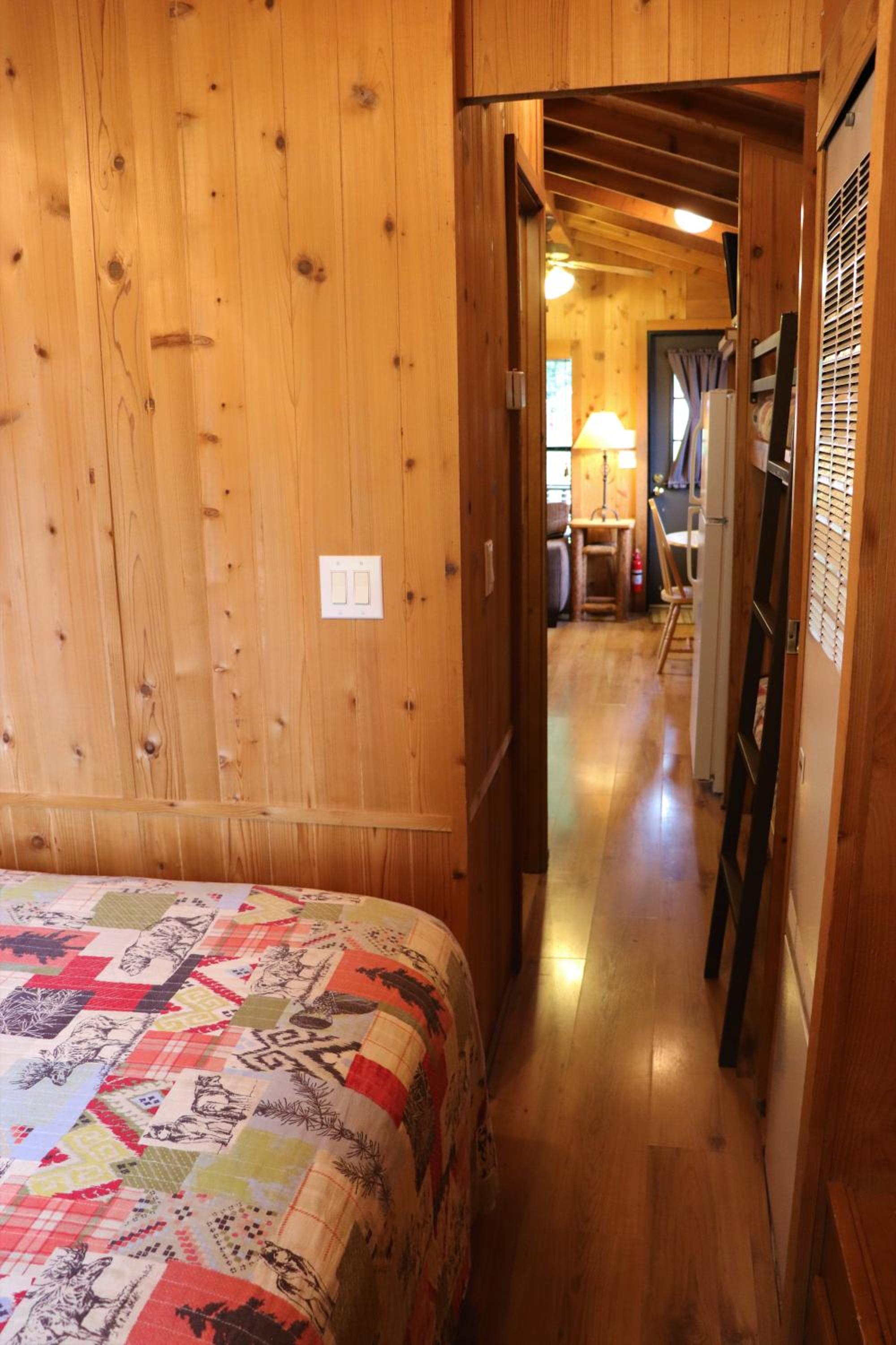 Family Bungalow (Cabin 10)