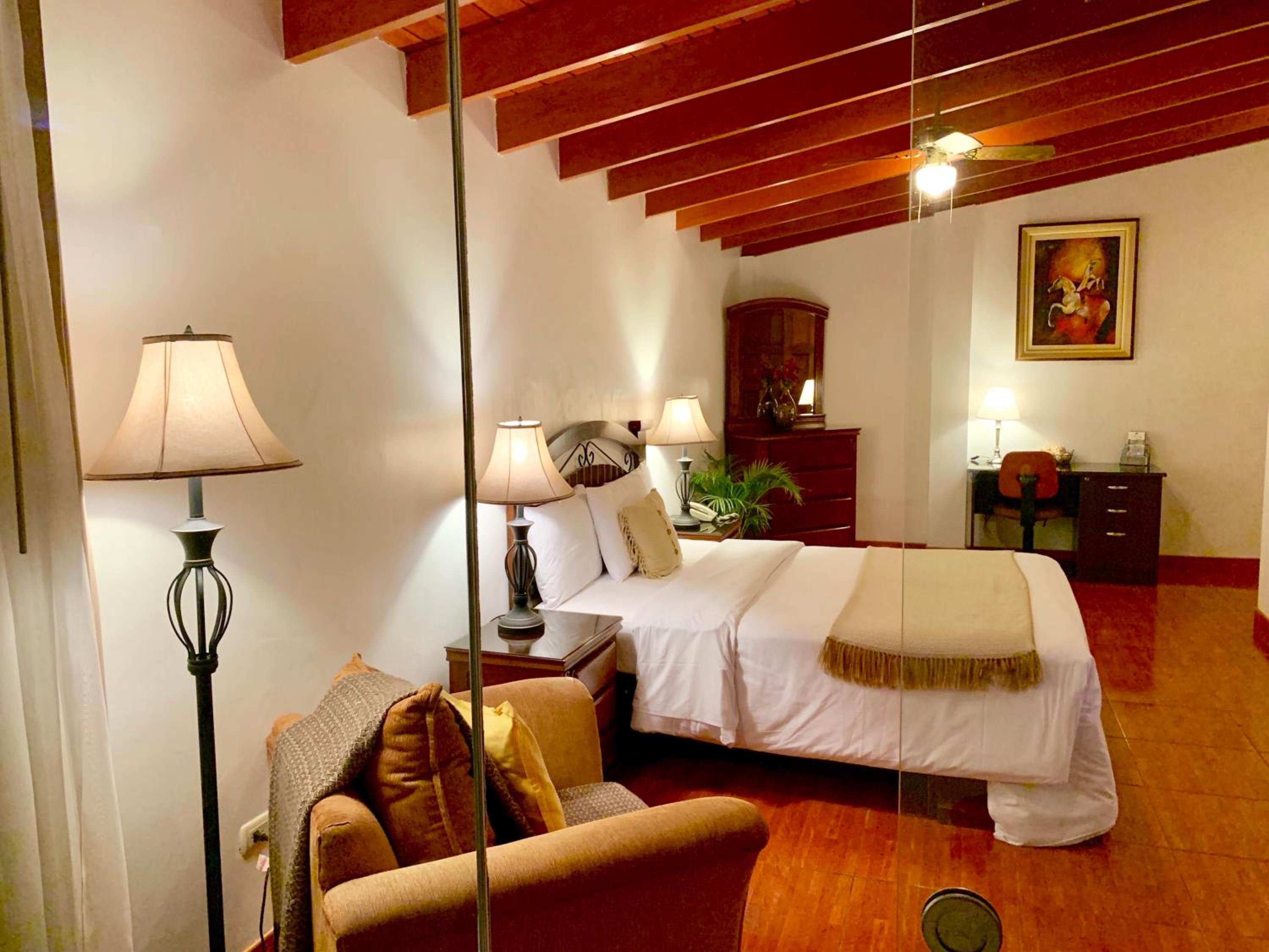Junior Suite with Garden View - Photo 12