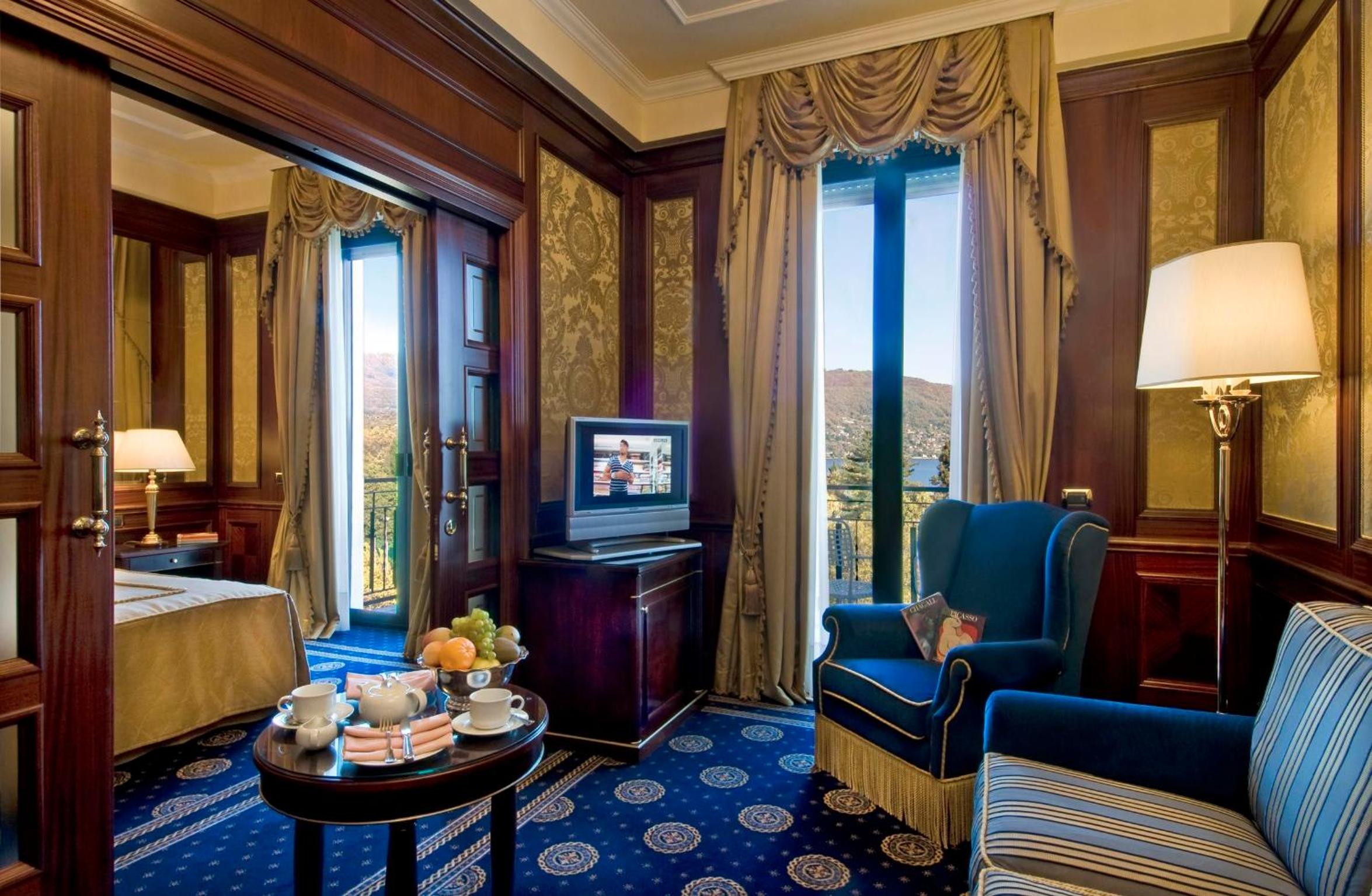 Suite with Lake View - Photo 11