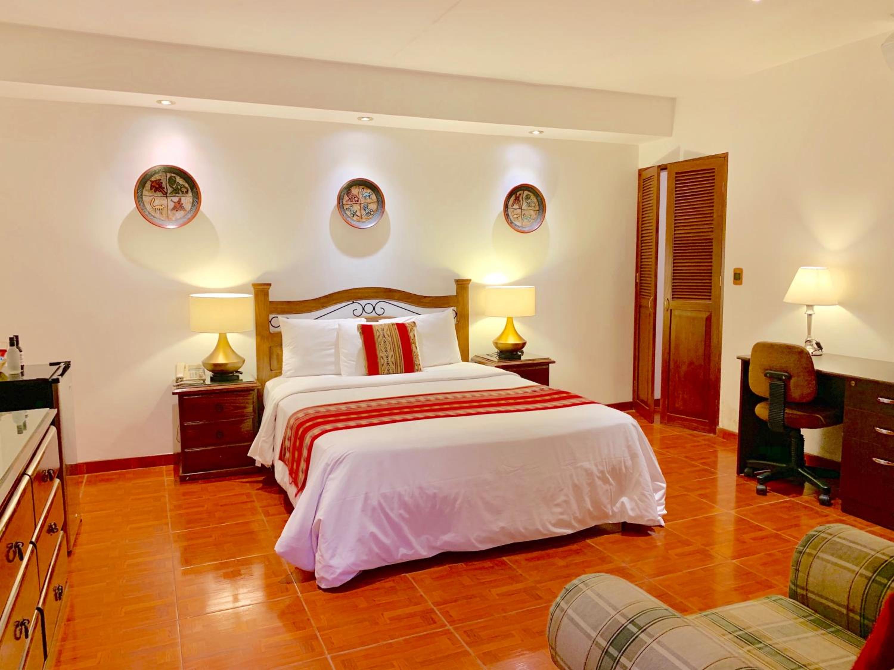 Suite with Garden View - Photo 13