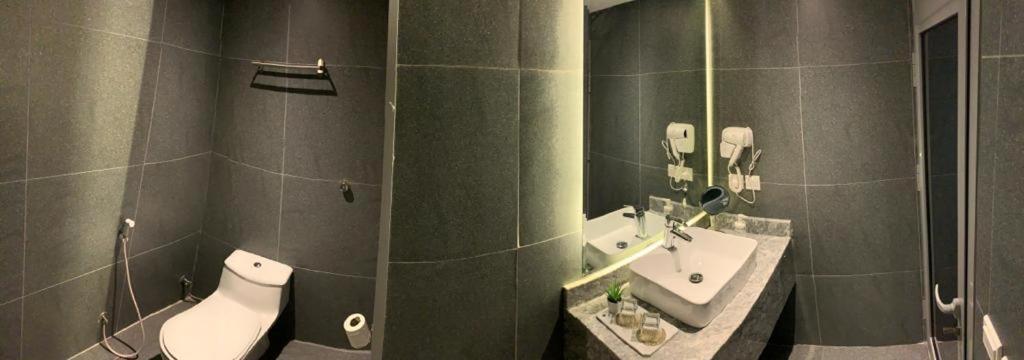 Deluxe Double or Twin Room photo 2