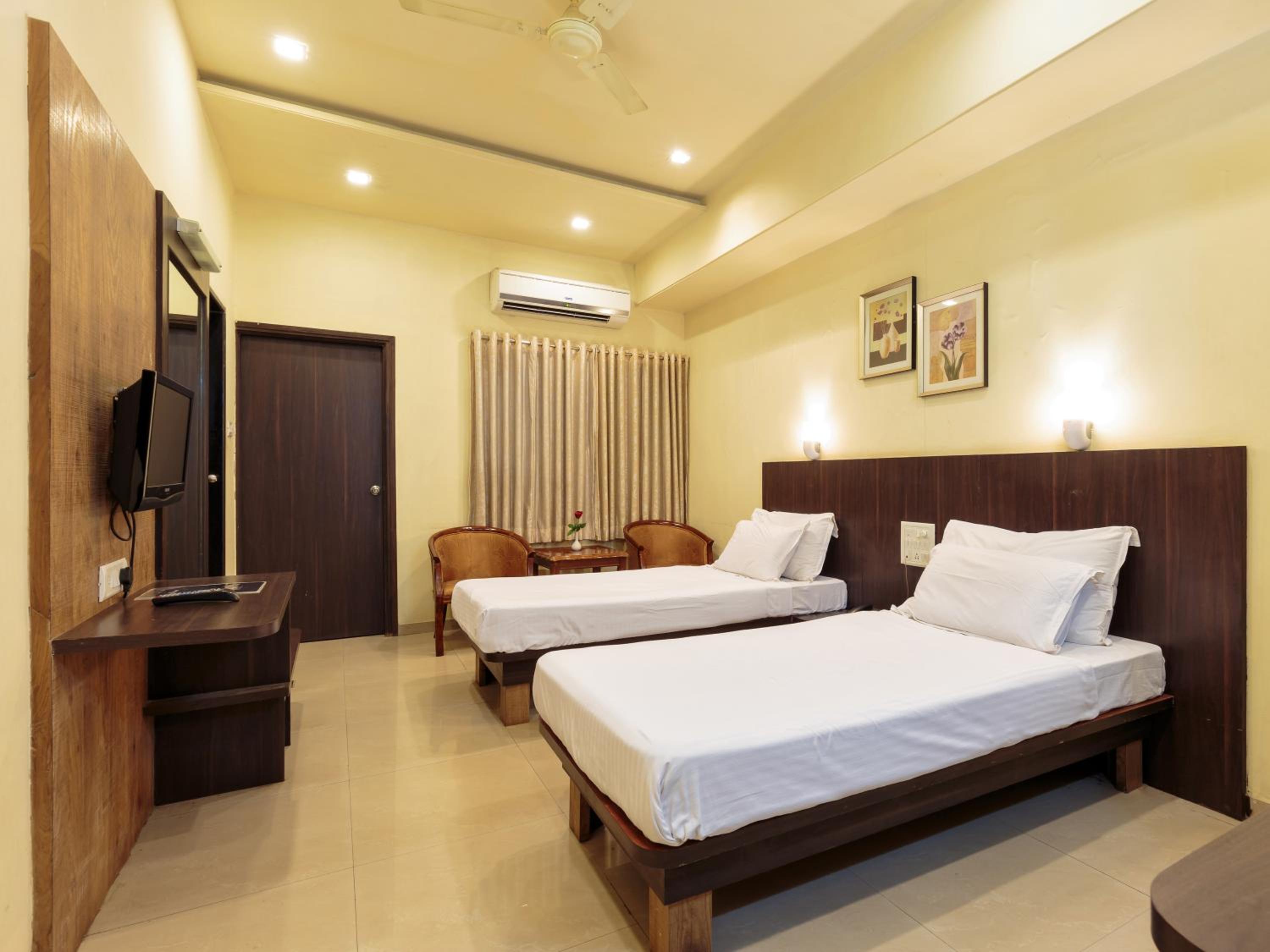 Superior Twin Room - Photo 9