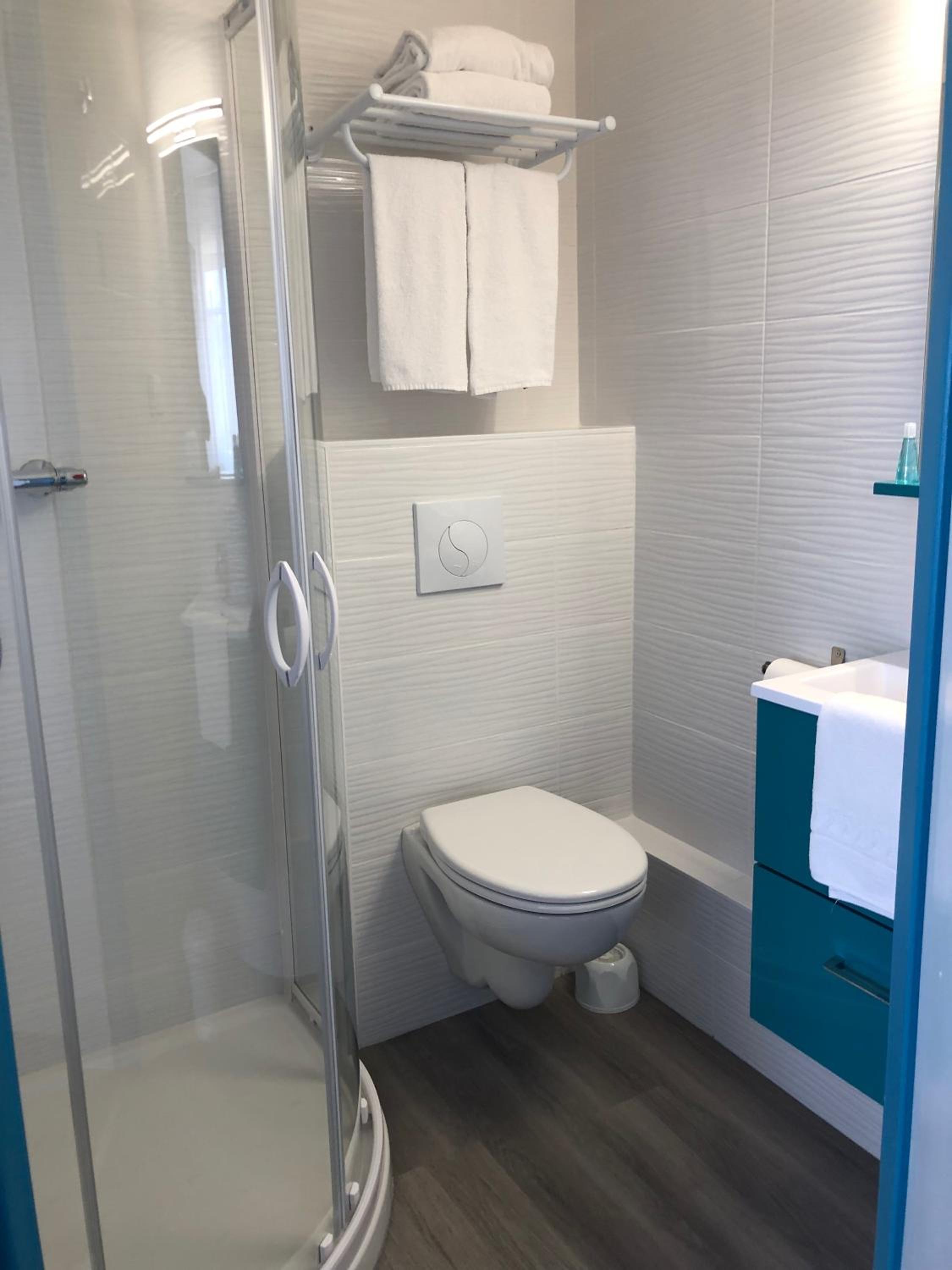 Small Double Room - Photo 4