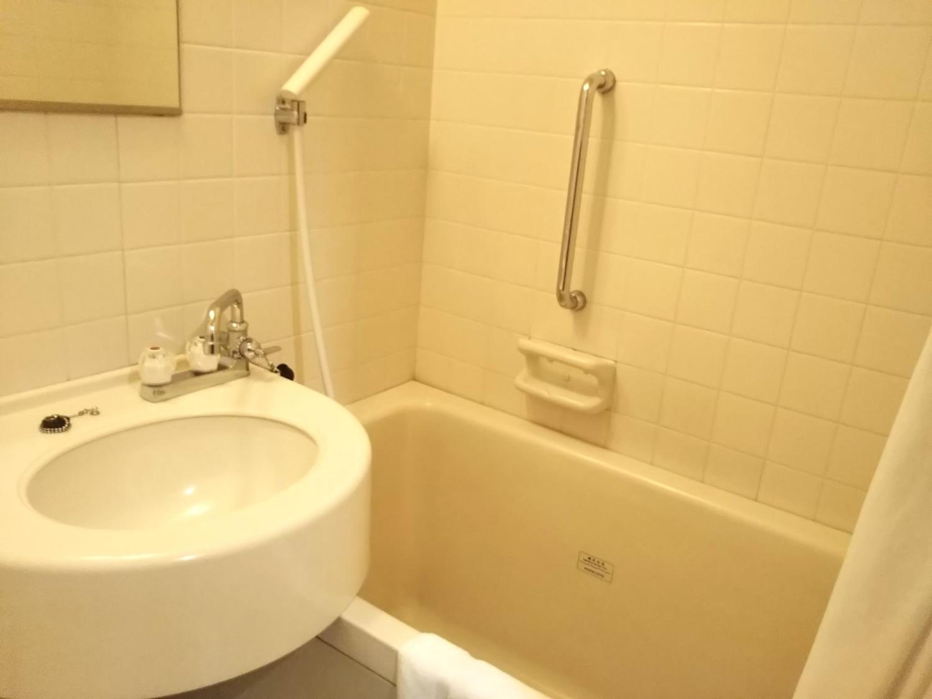 Standard Single Room - Non-Smoking photo 3