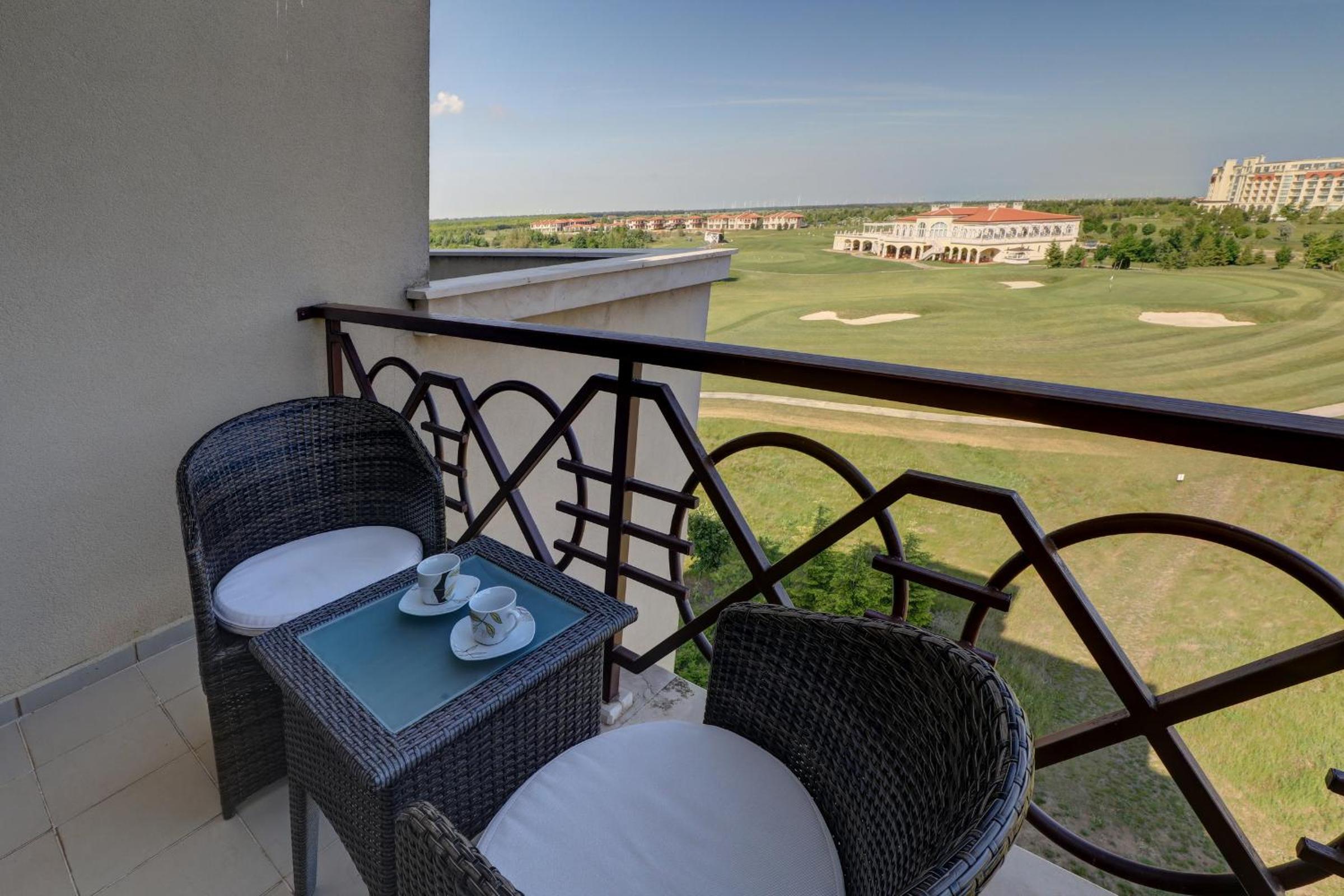 Two-Bedroom Apartment with Sea View photo 3