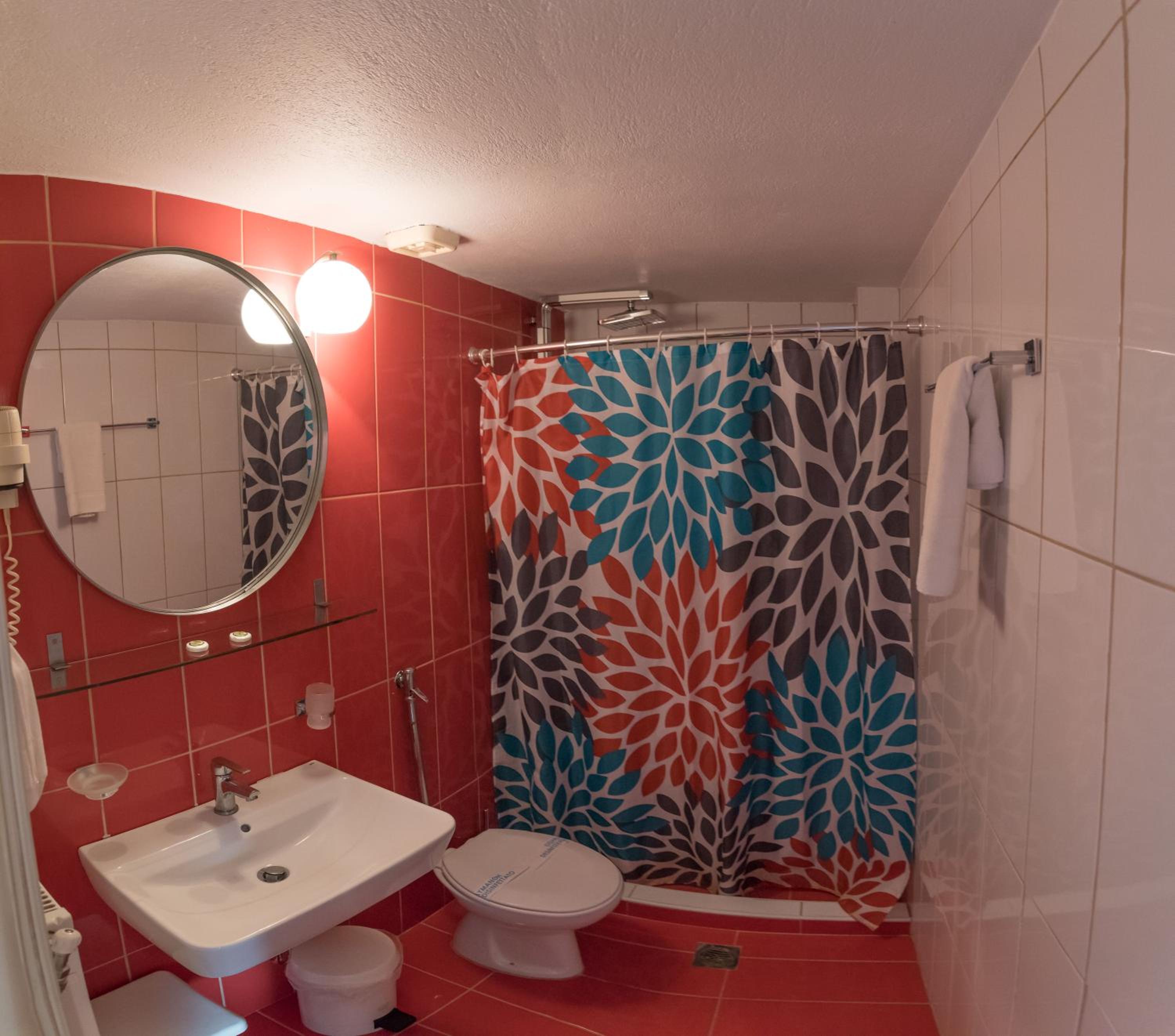 Double or Twin Room - Photo 28