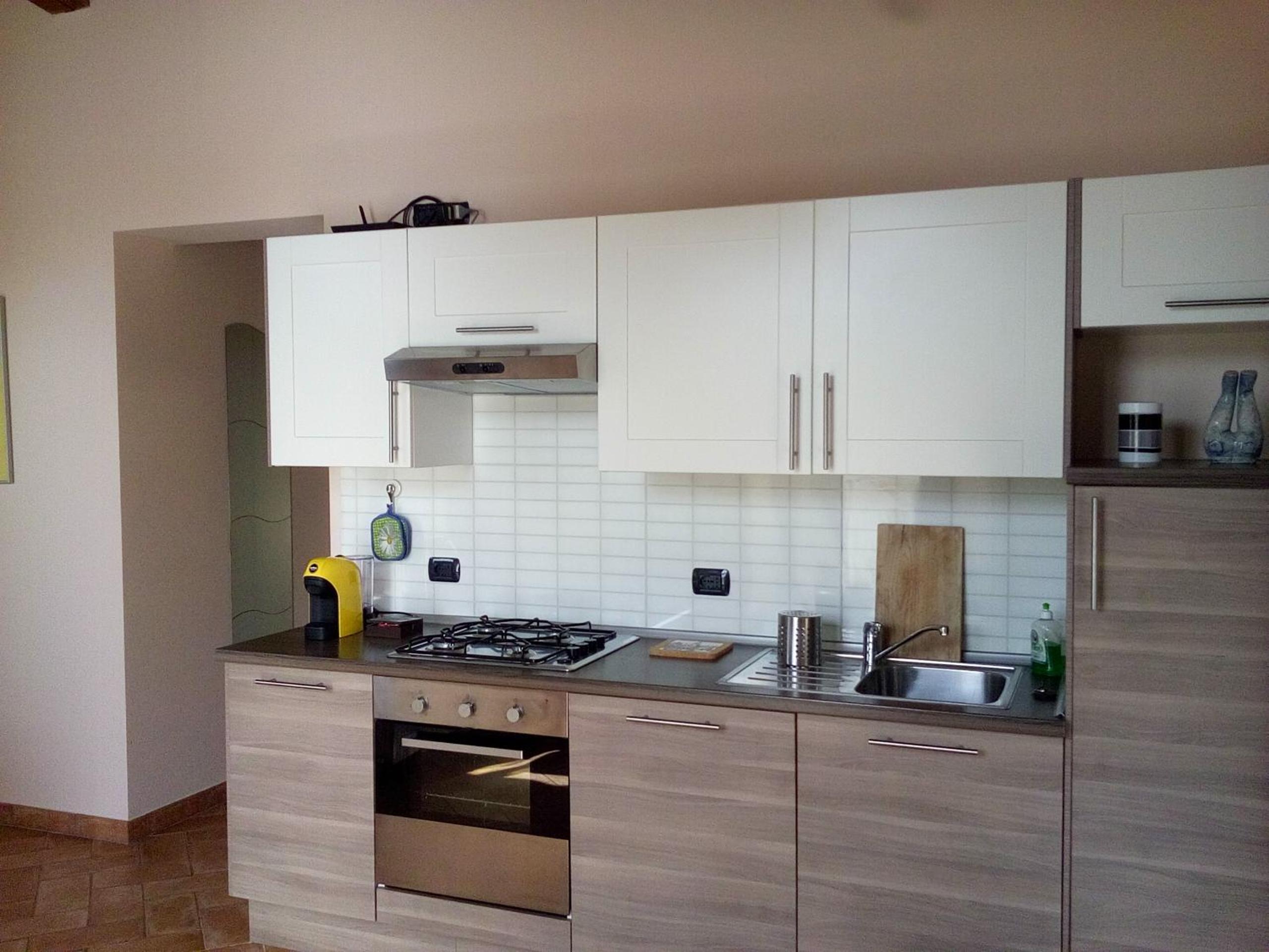 One-Bedroom Apartment - Annex - Photo 6