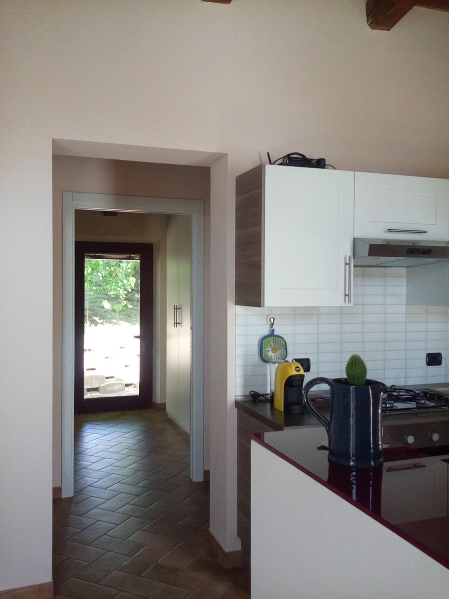 One-Bedroom Apartment - Annex - Photo 5