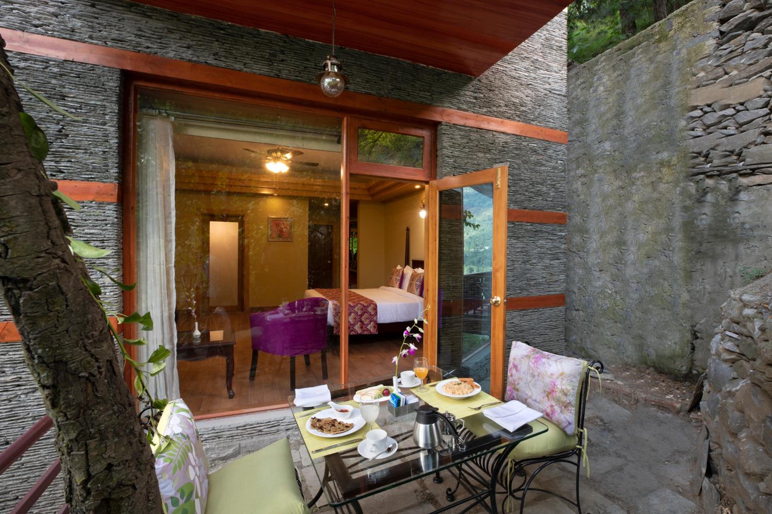 Premium Room River View with Balcony - 10% Discount on Food & Beverages photo 3