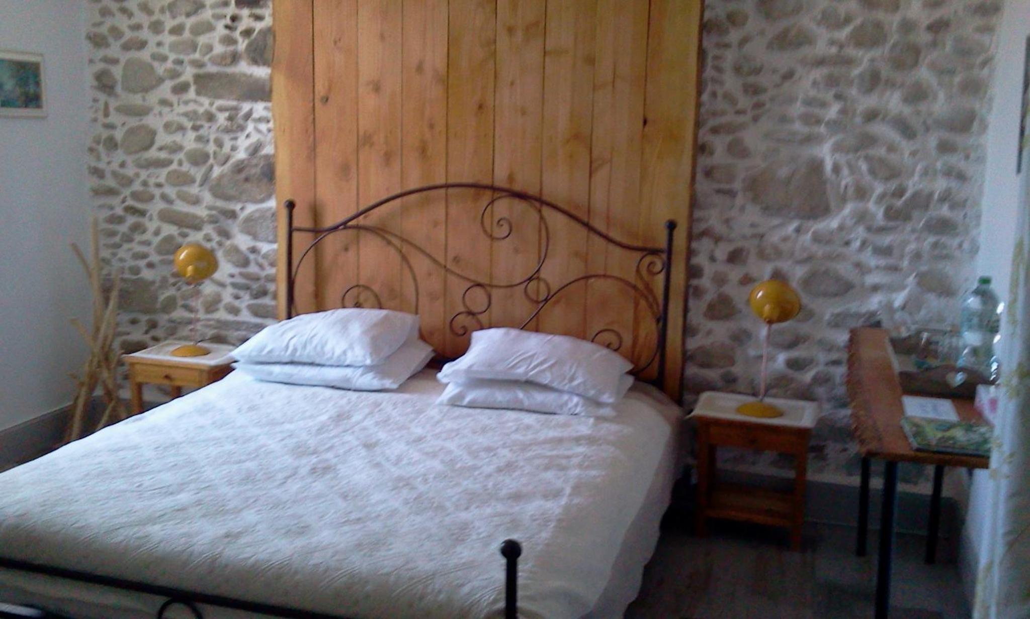 Double Room with Garden View - Photo 3