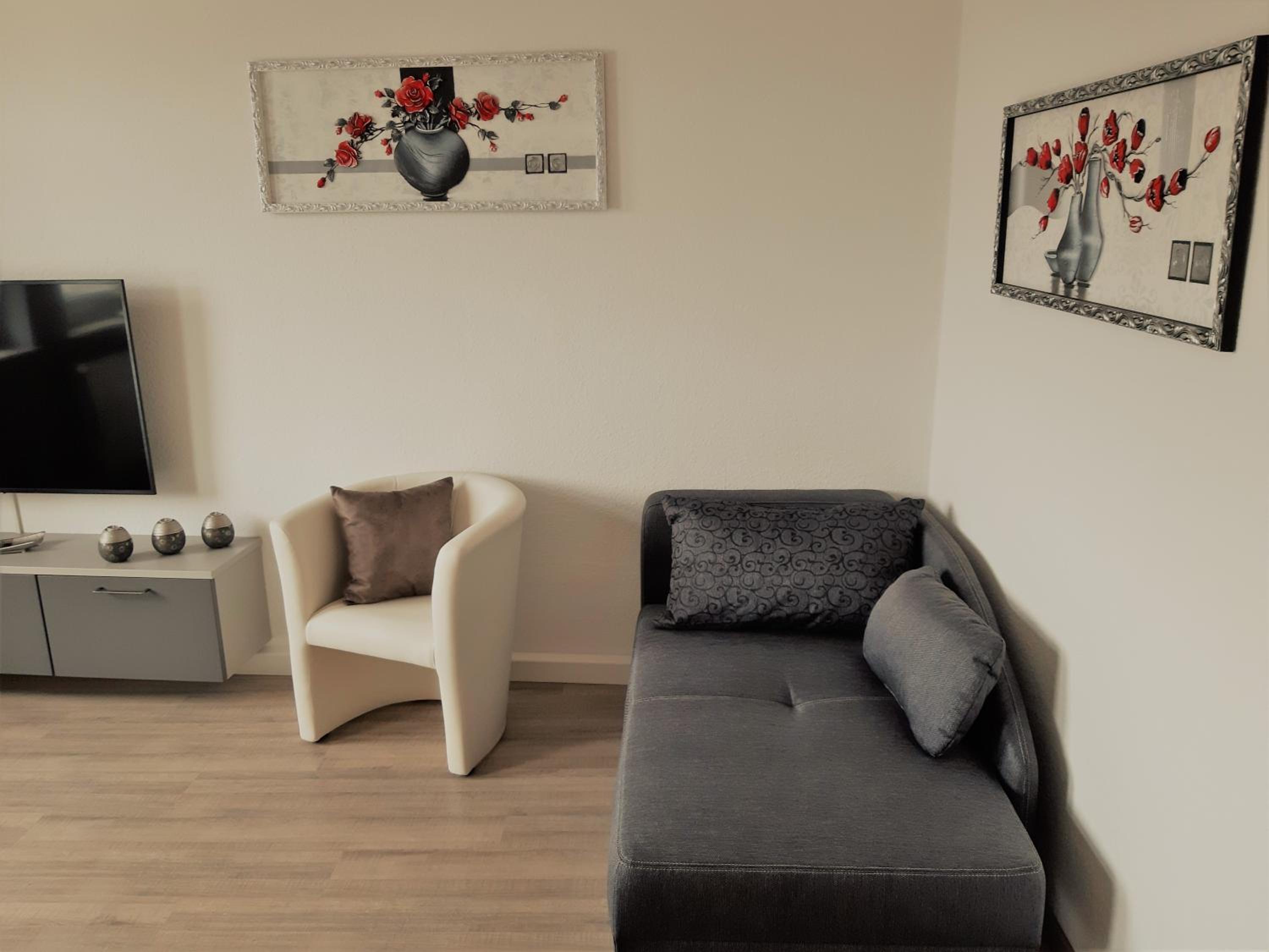 Apartment photo 3