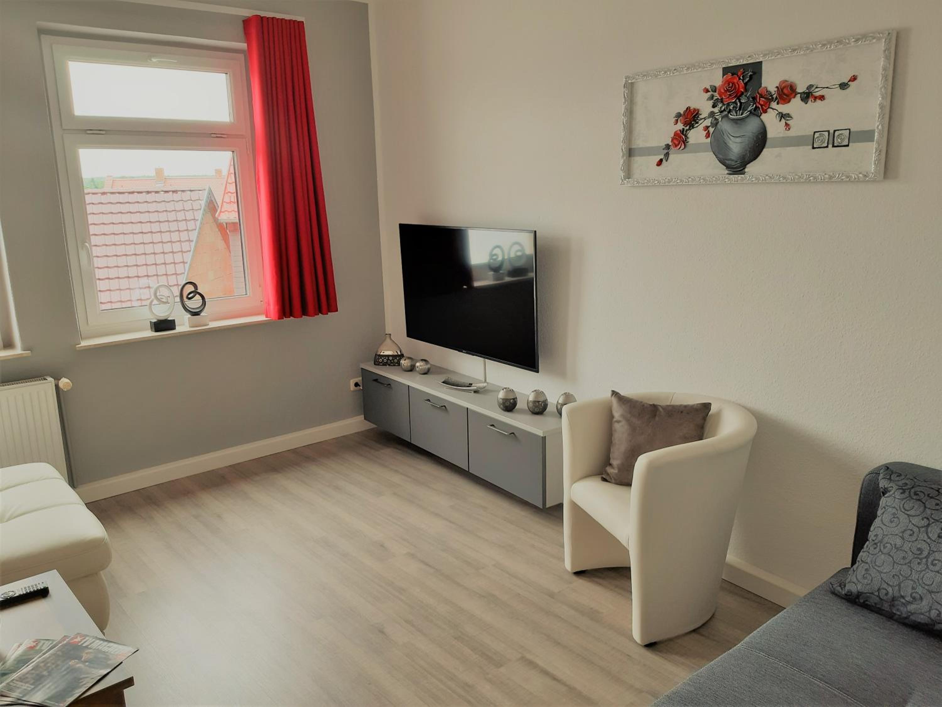 Apartment photo 2