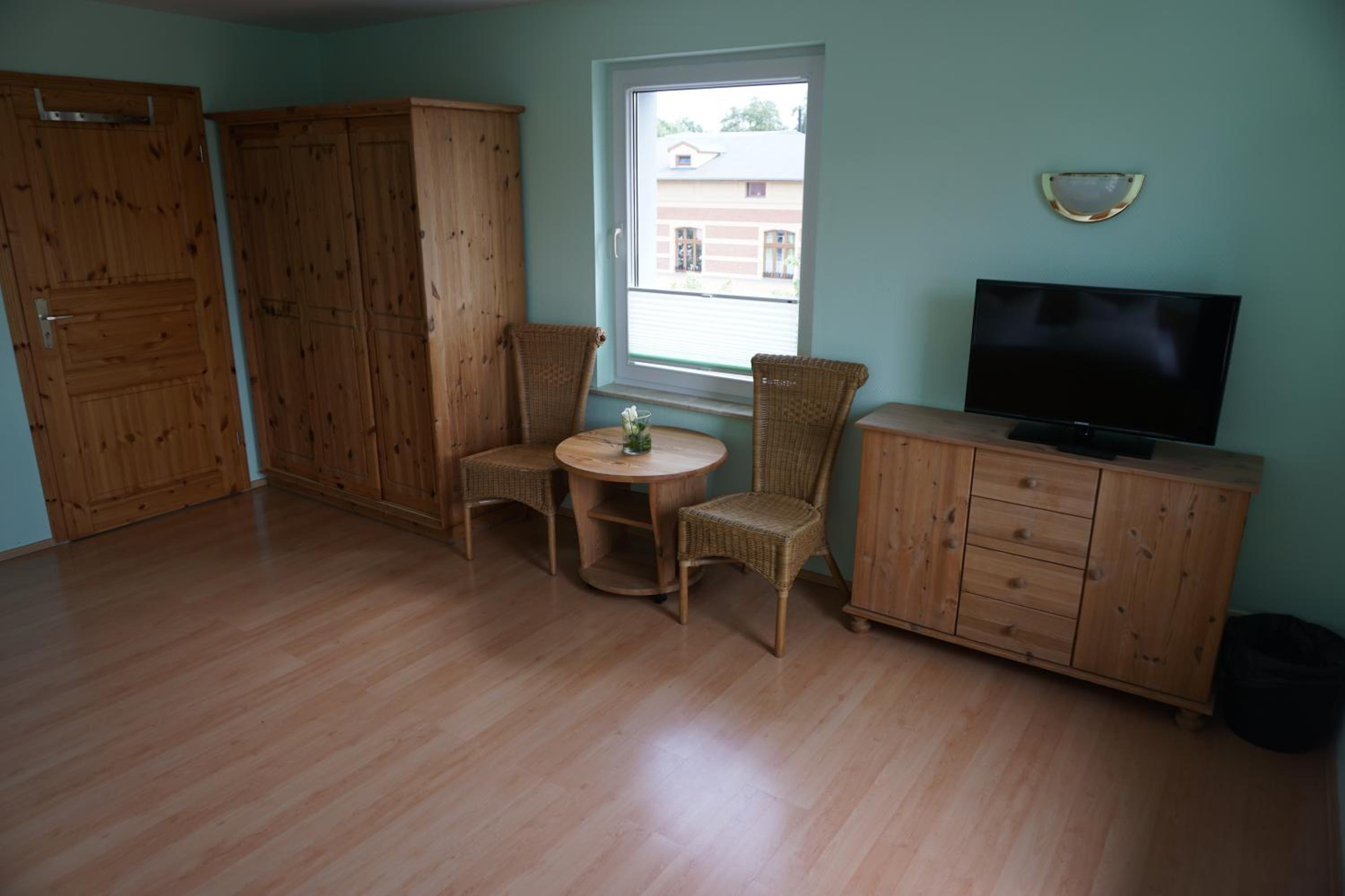 Standard Double Room - Photo 4