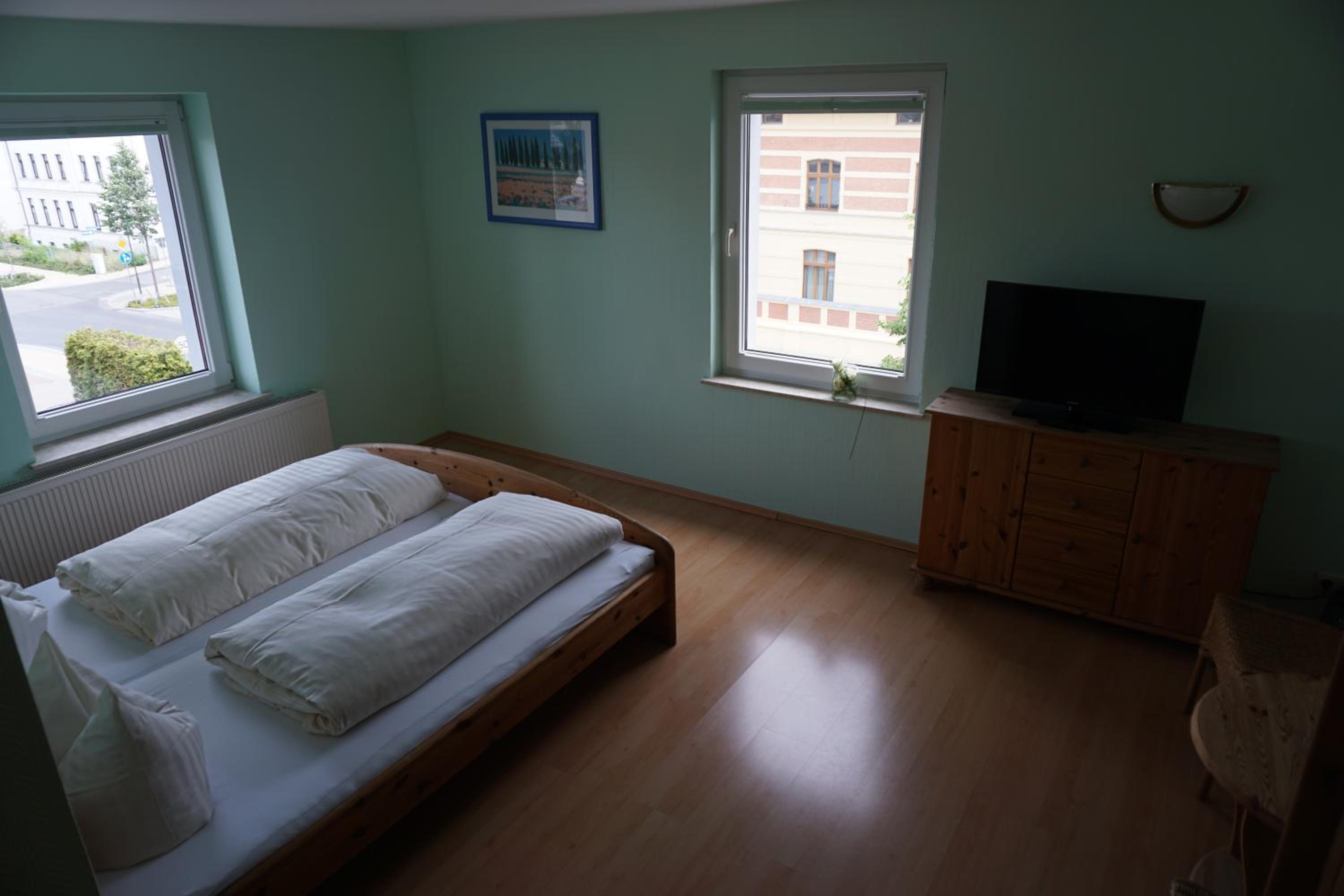 Standard Double Room - Photo 5