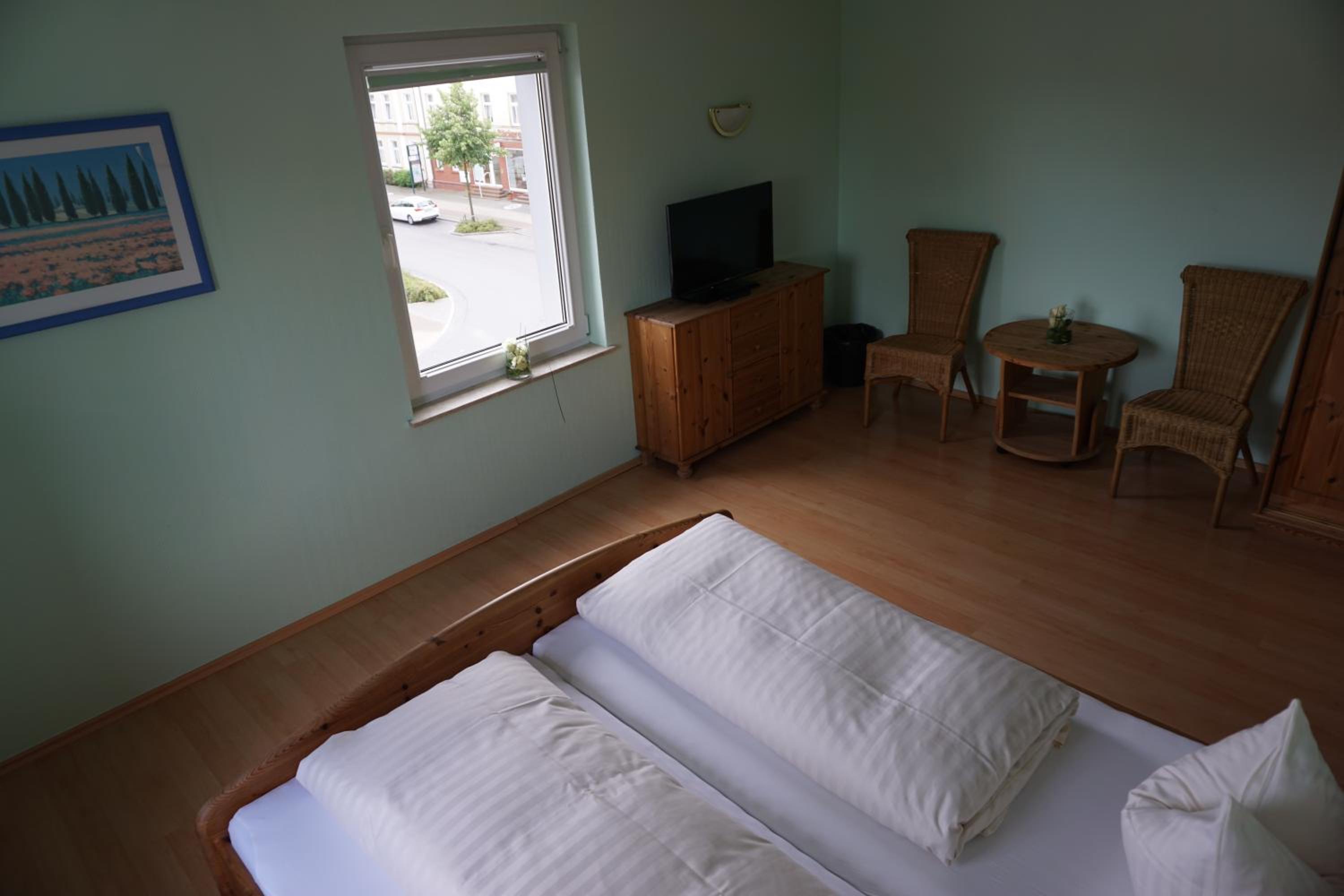 Standard Double Room - Photo 6
