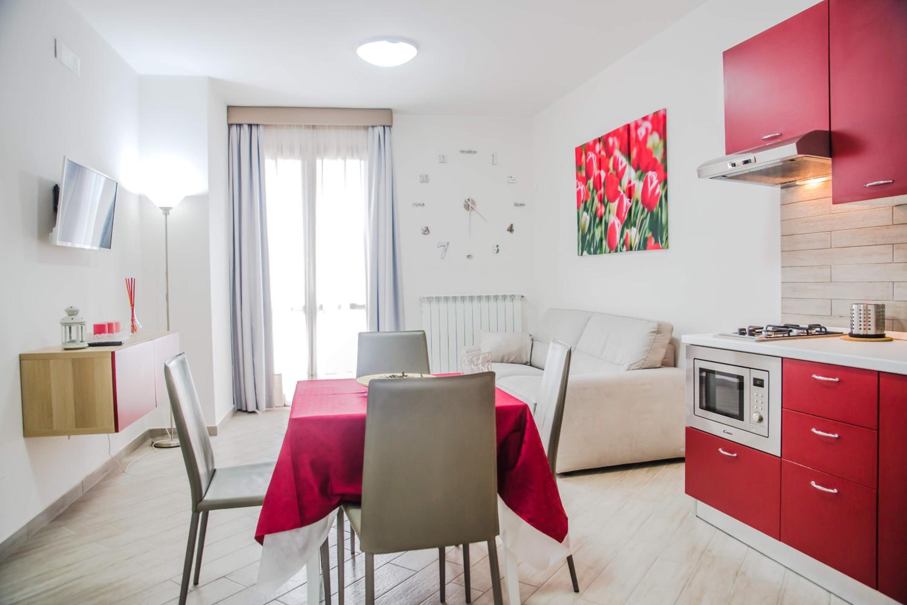 Deluxe Apartment - Photo 2