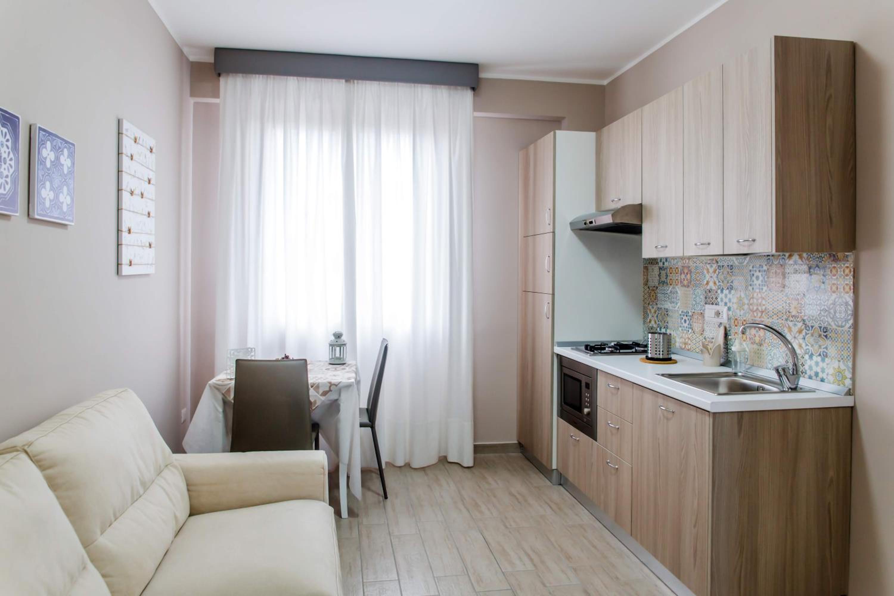 One-Bedroom Apartment - Photo 9