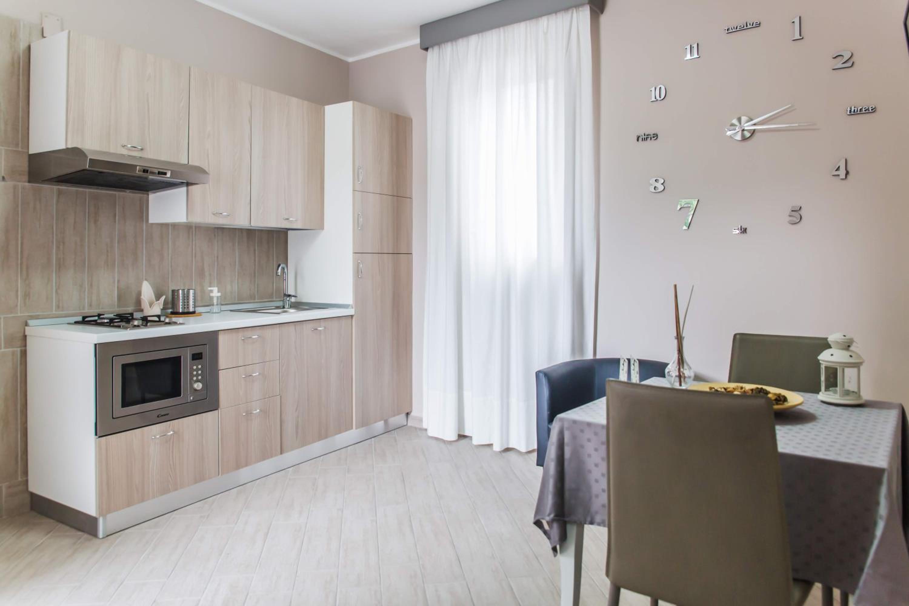 Studio Apartment - Photo 7