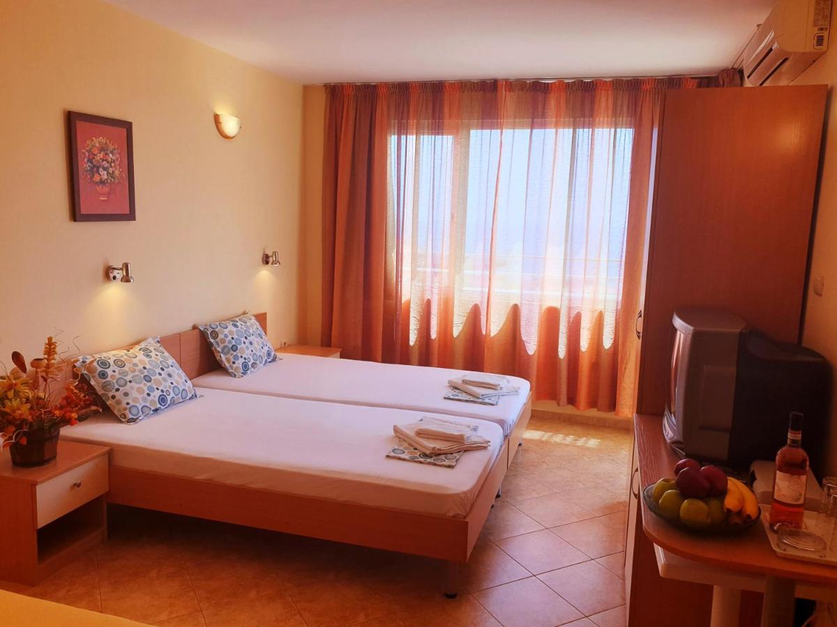 Triple Room with Balcony photo 2