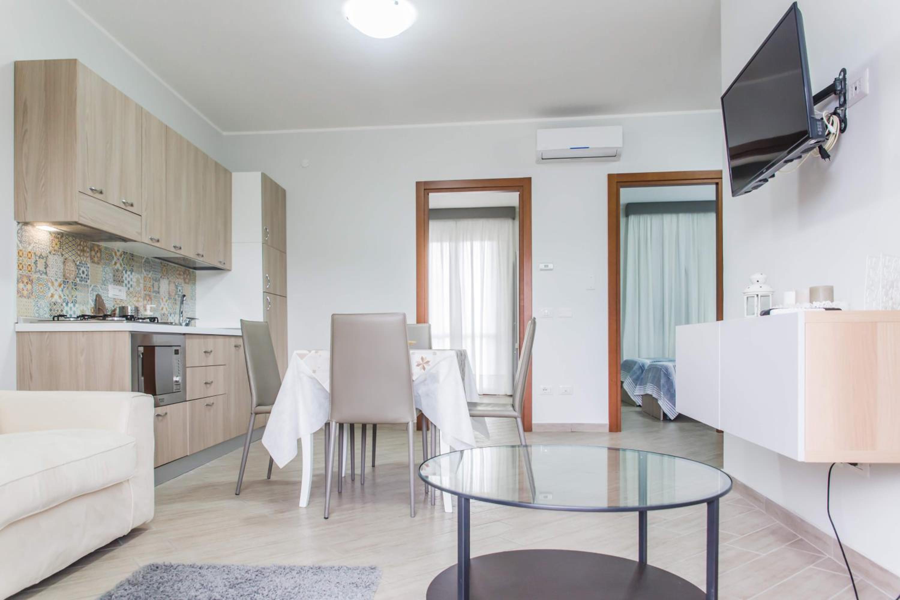 Two-Bedroom Apartment - Photo 5