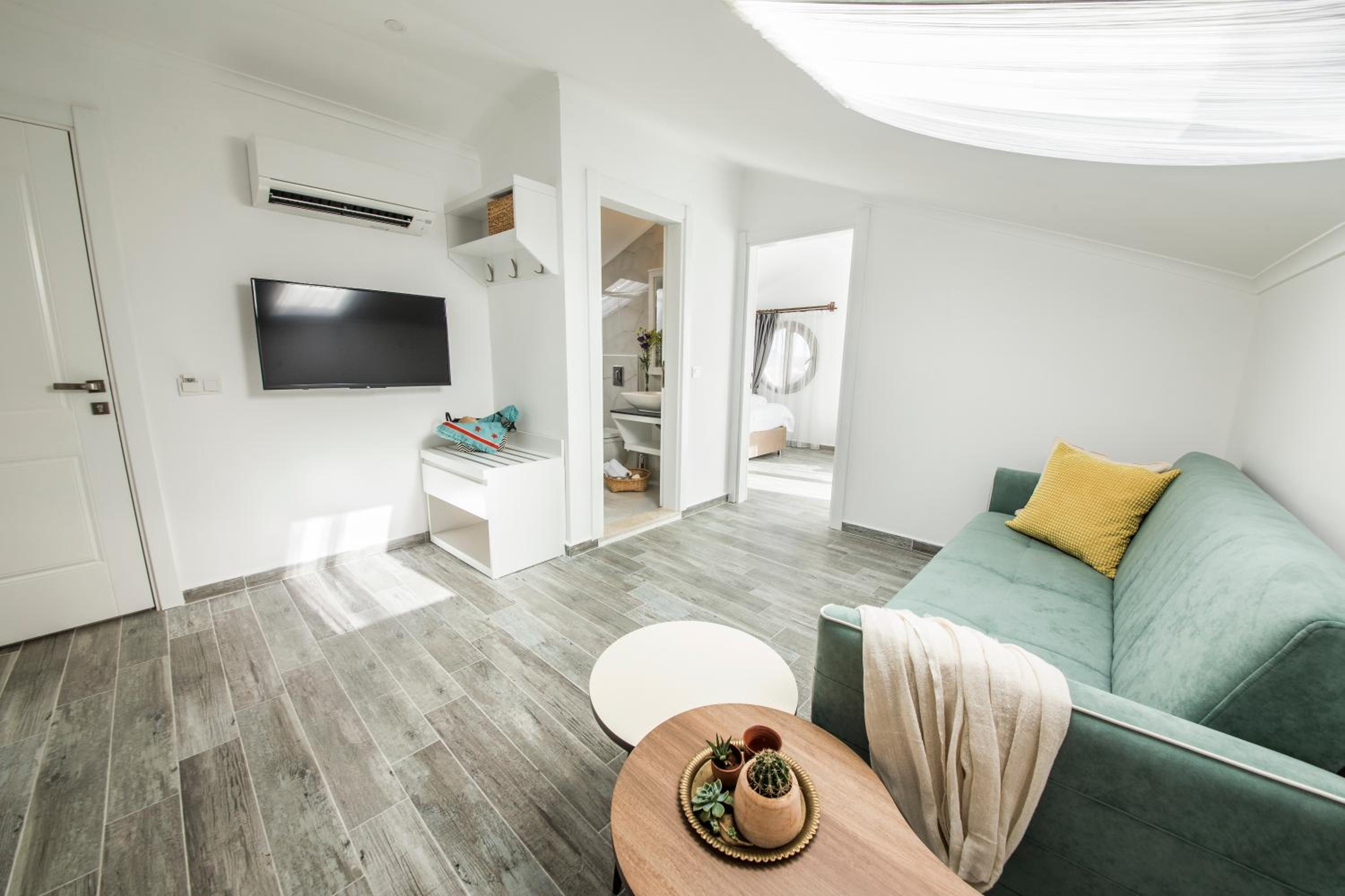 Apartment with Terrace