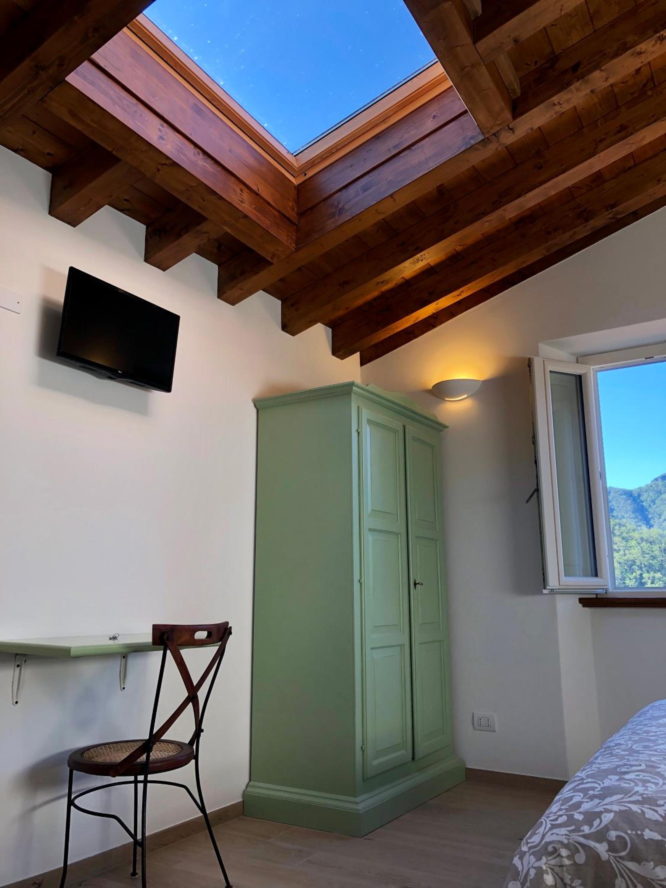 Double Room - Photo 5