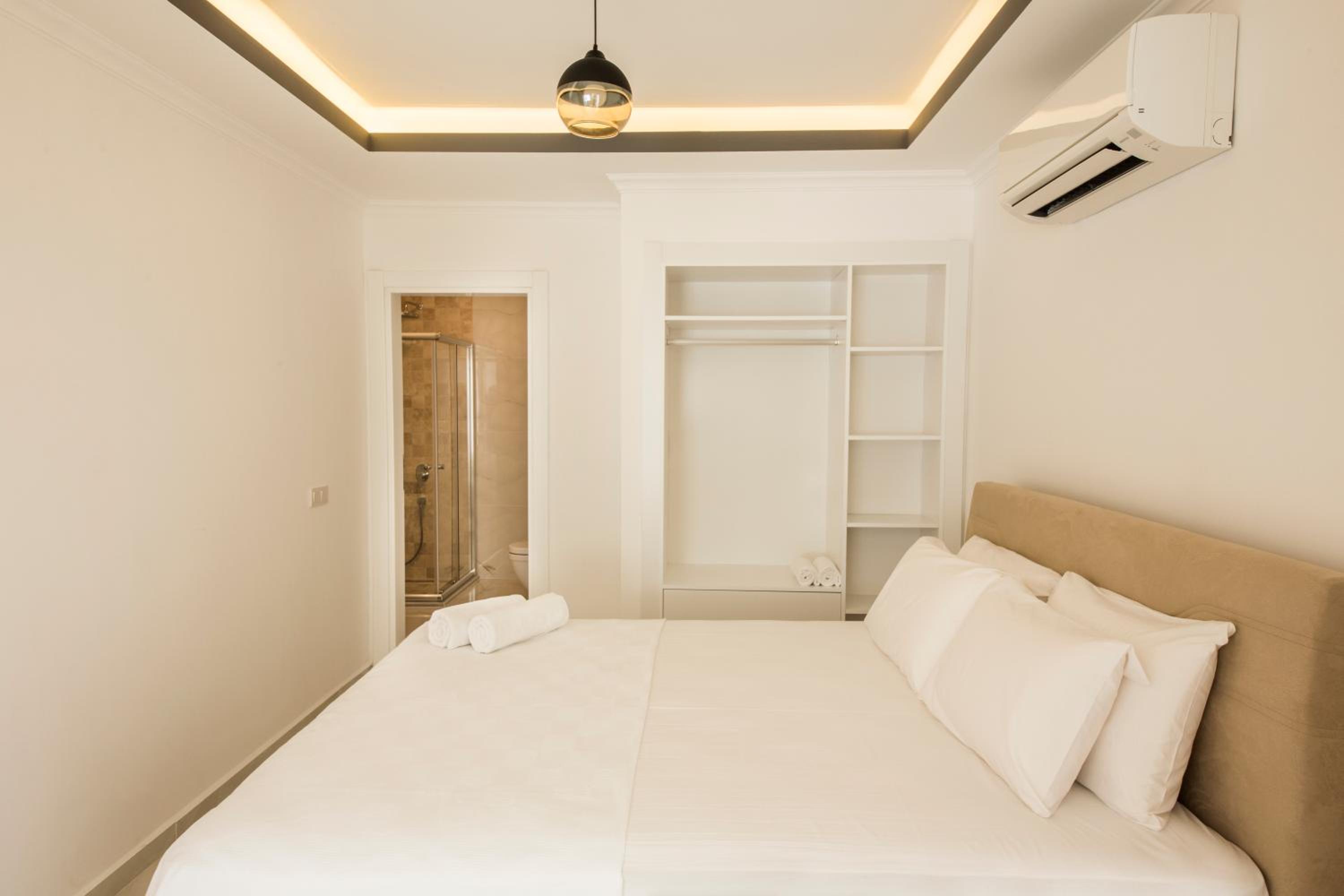 Junior Suite with Garden View