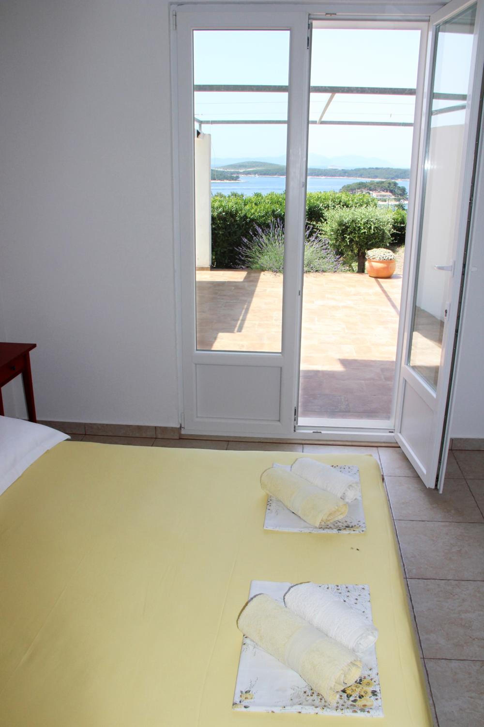Two-Bedroom Apartment with Sea View photo 3