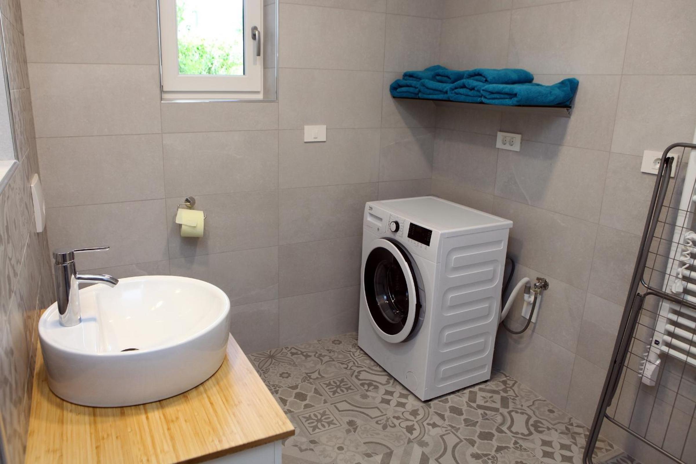 Two-Bedroom Apartment - Photo 18