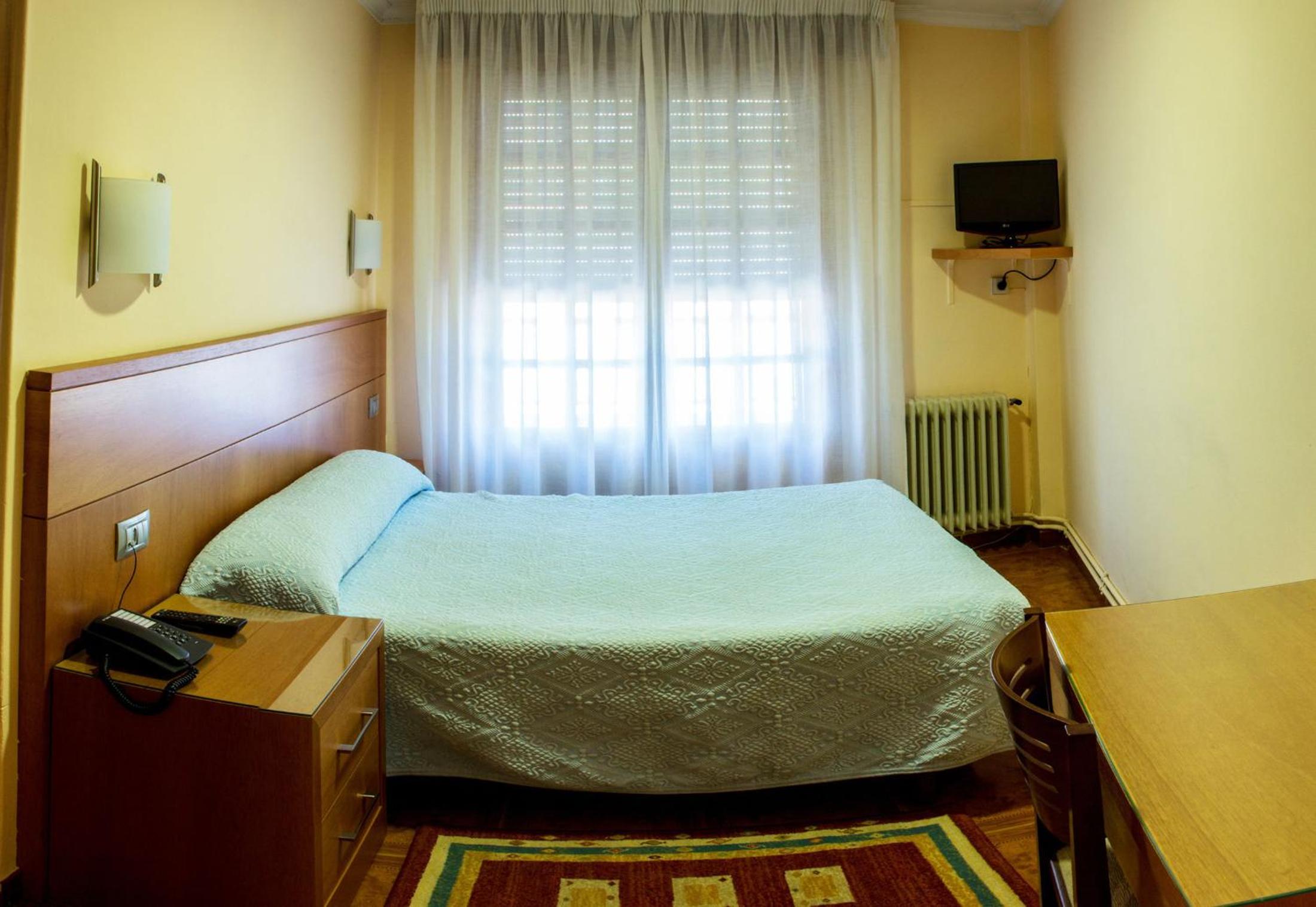 Single Room photo 2