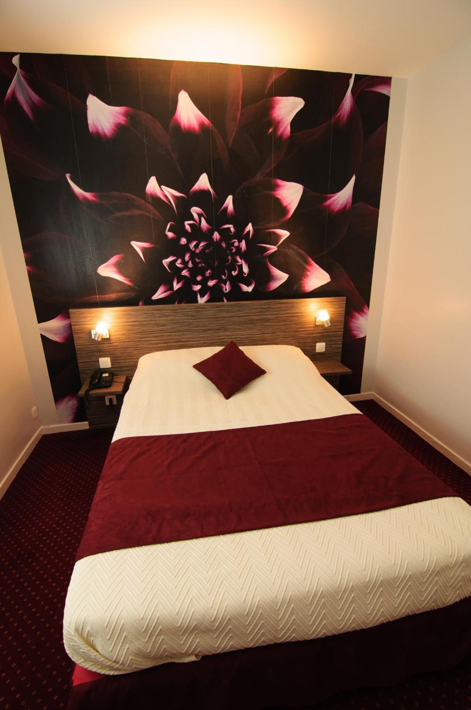 Standard Double Room - Photo 6