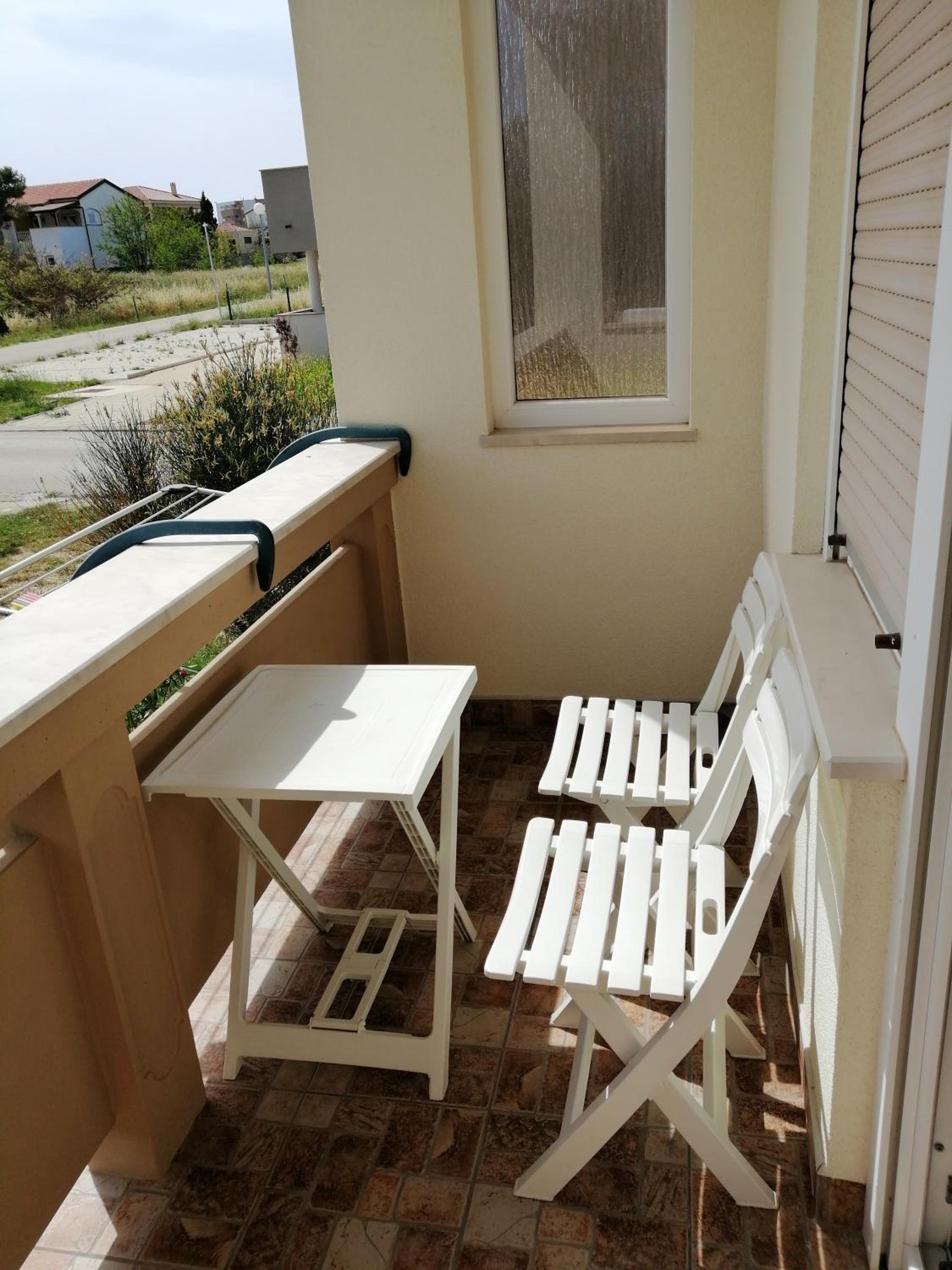 Apartment with Balcony - Photo 8