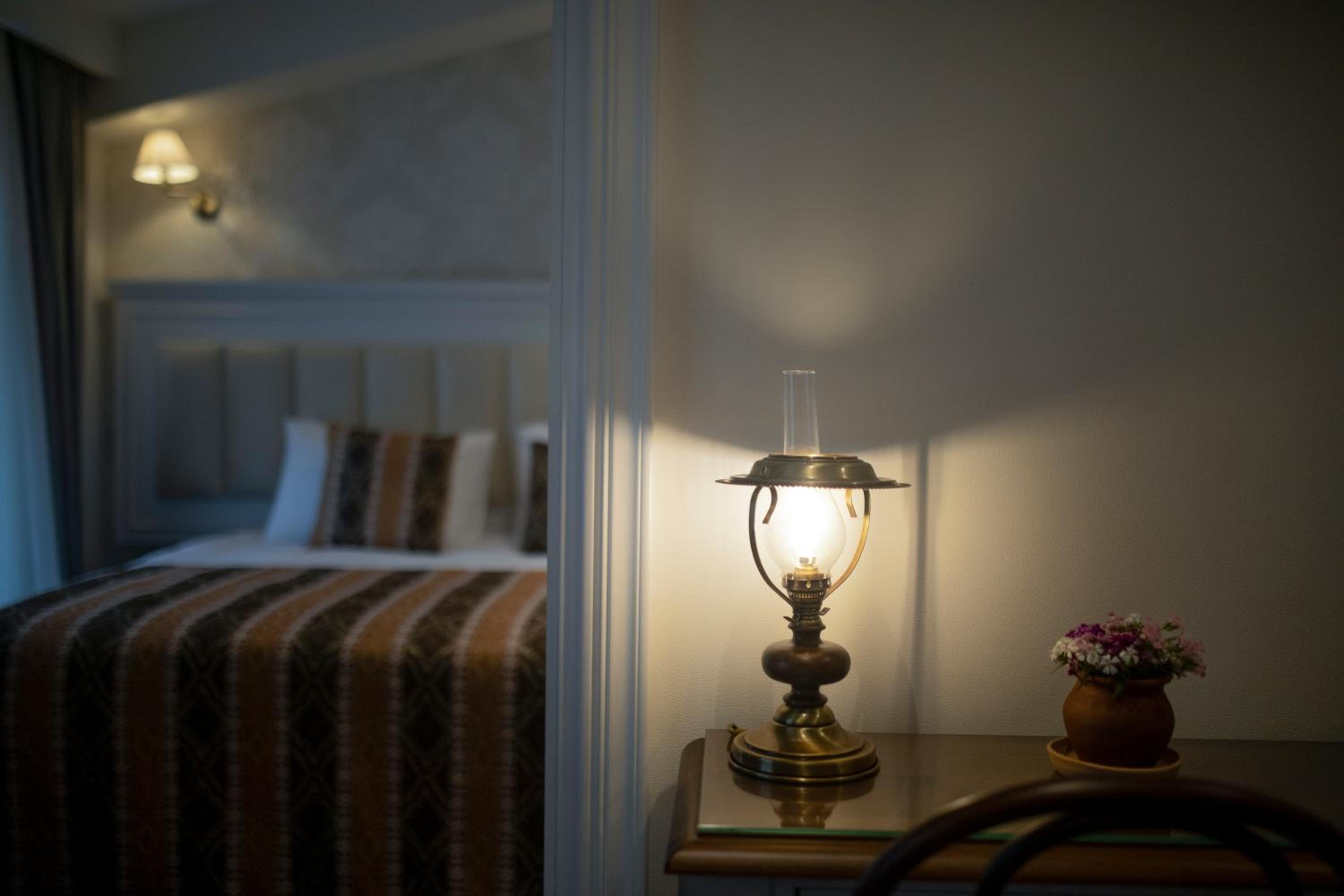 Junior Suite with Balcony - Photo 7