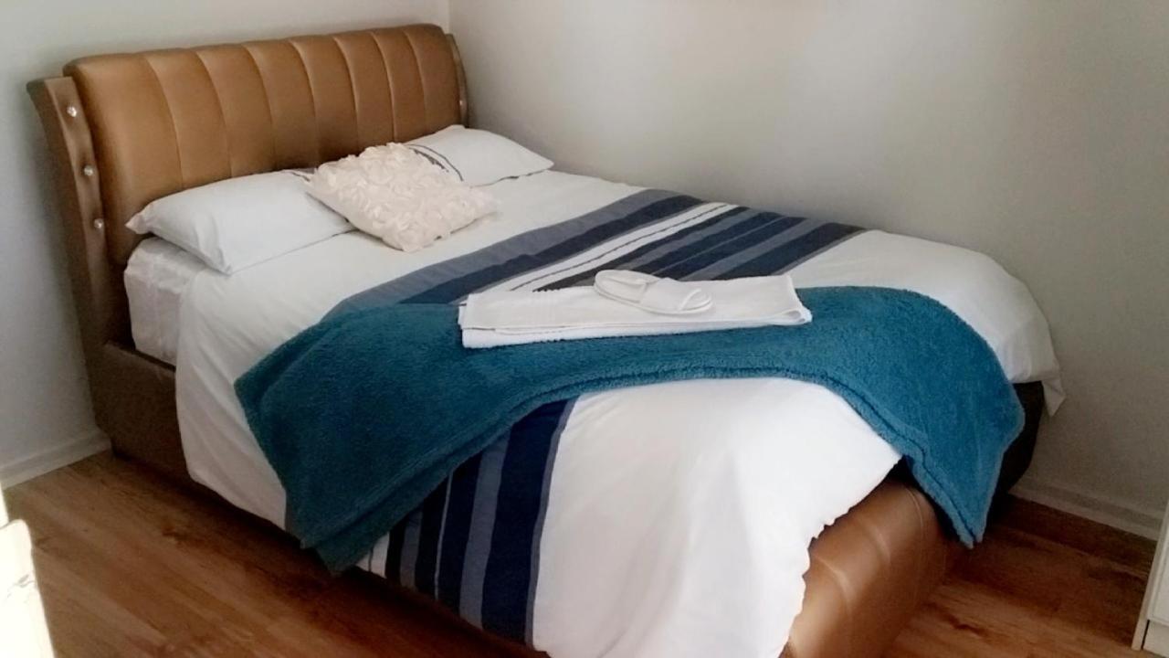 Deluxe Double Room - Photo 14