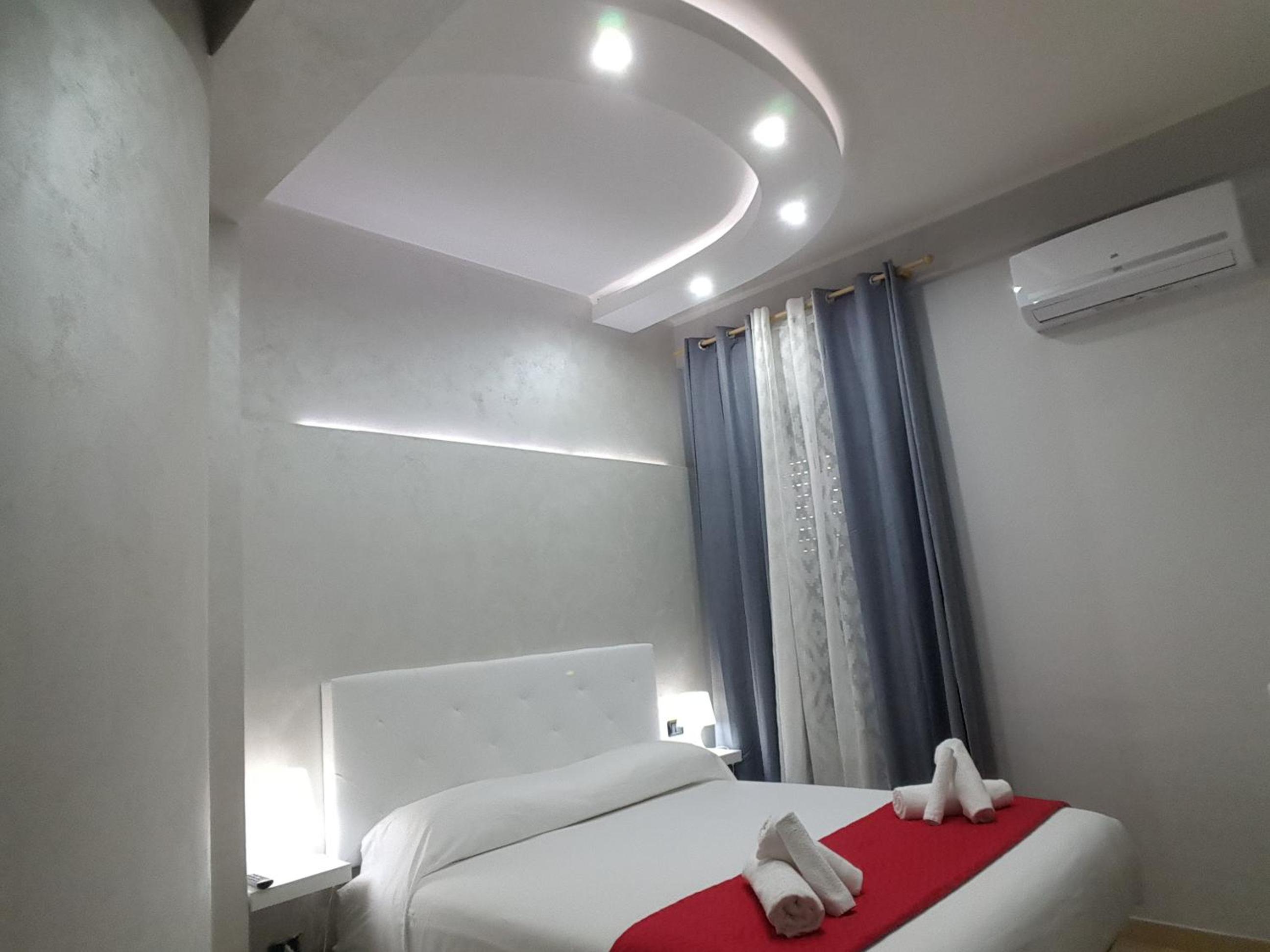 Deluxe Double Room with Bath