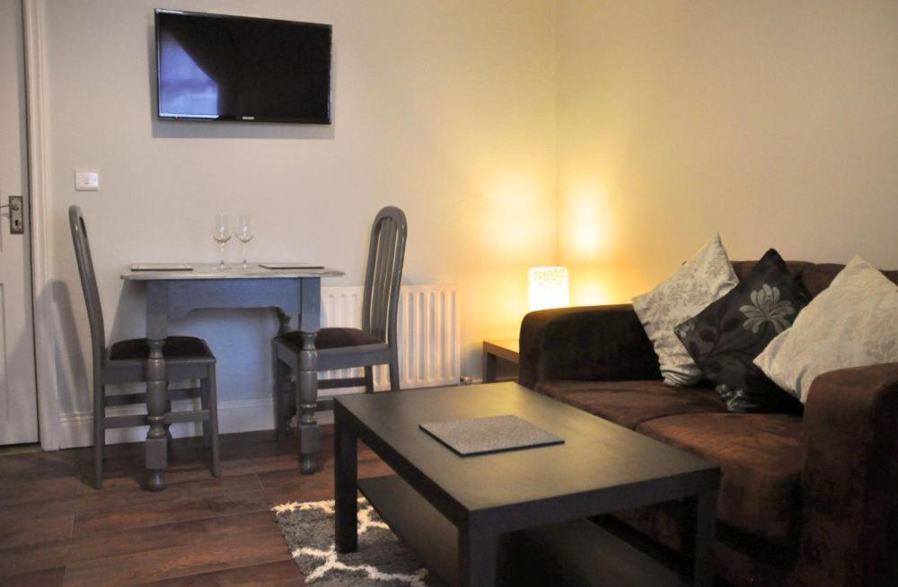 Apartment - Ground Floor - Photo 11