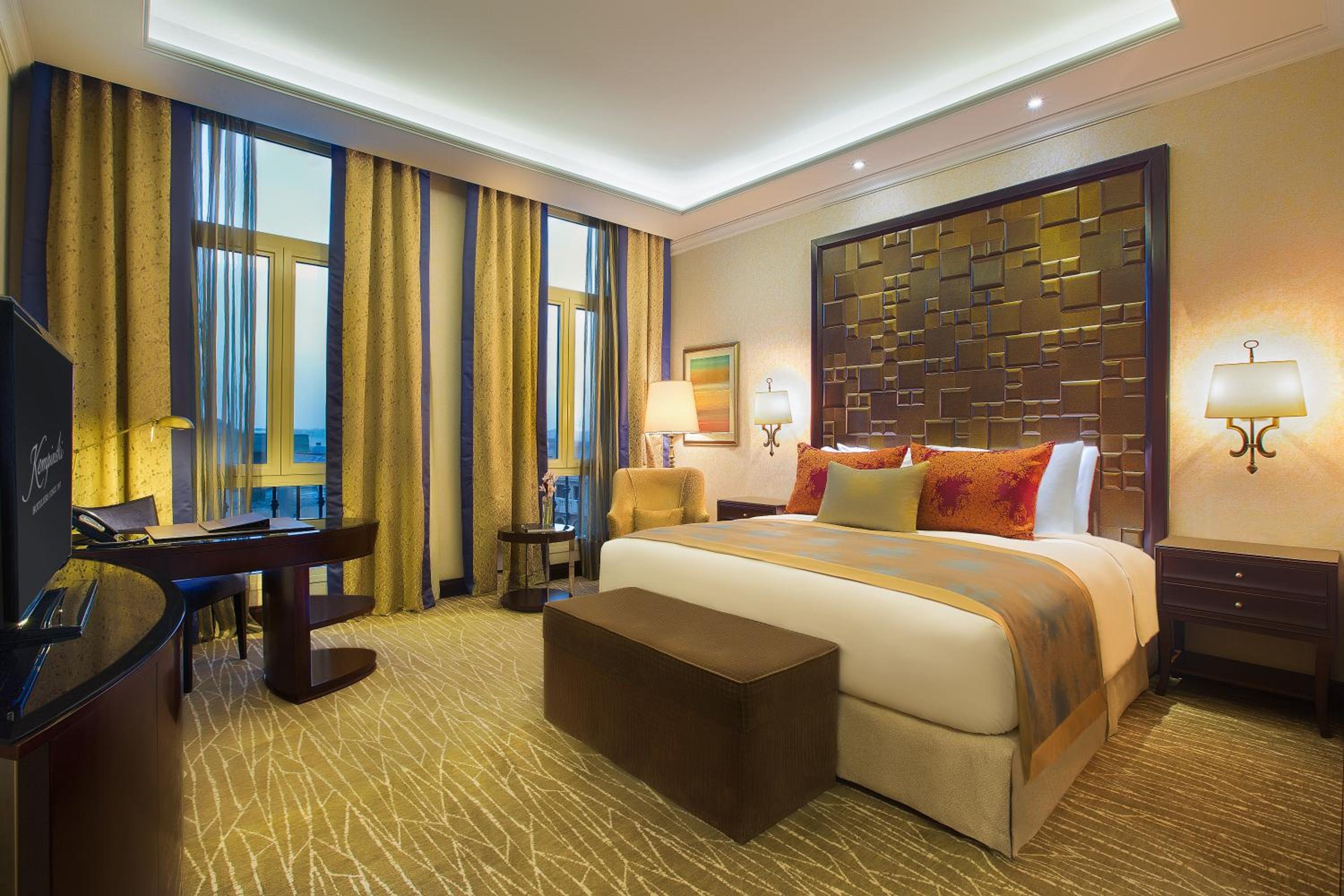 Royal Club Pool Room