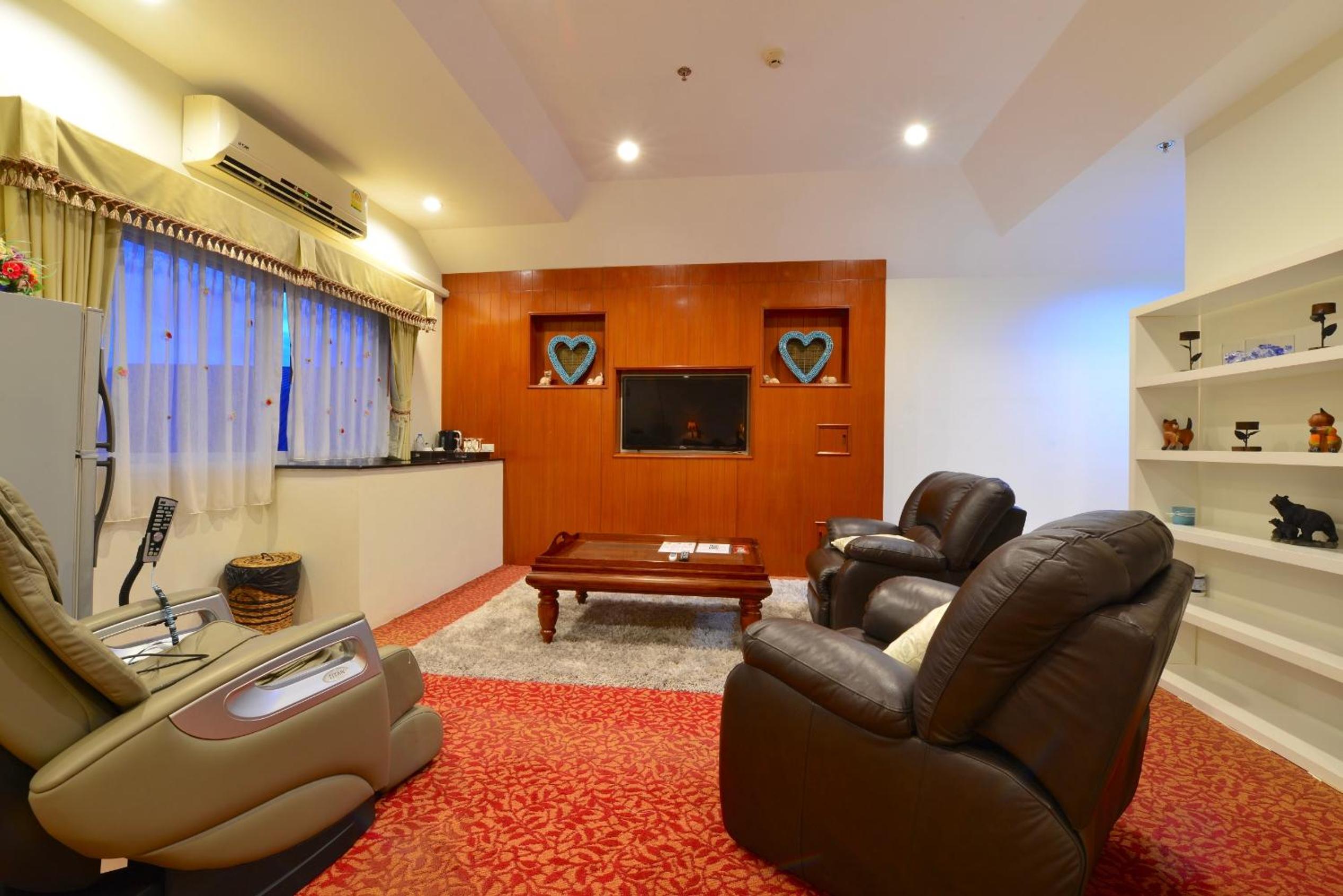Suite - Photo 6