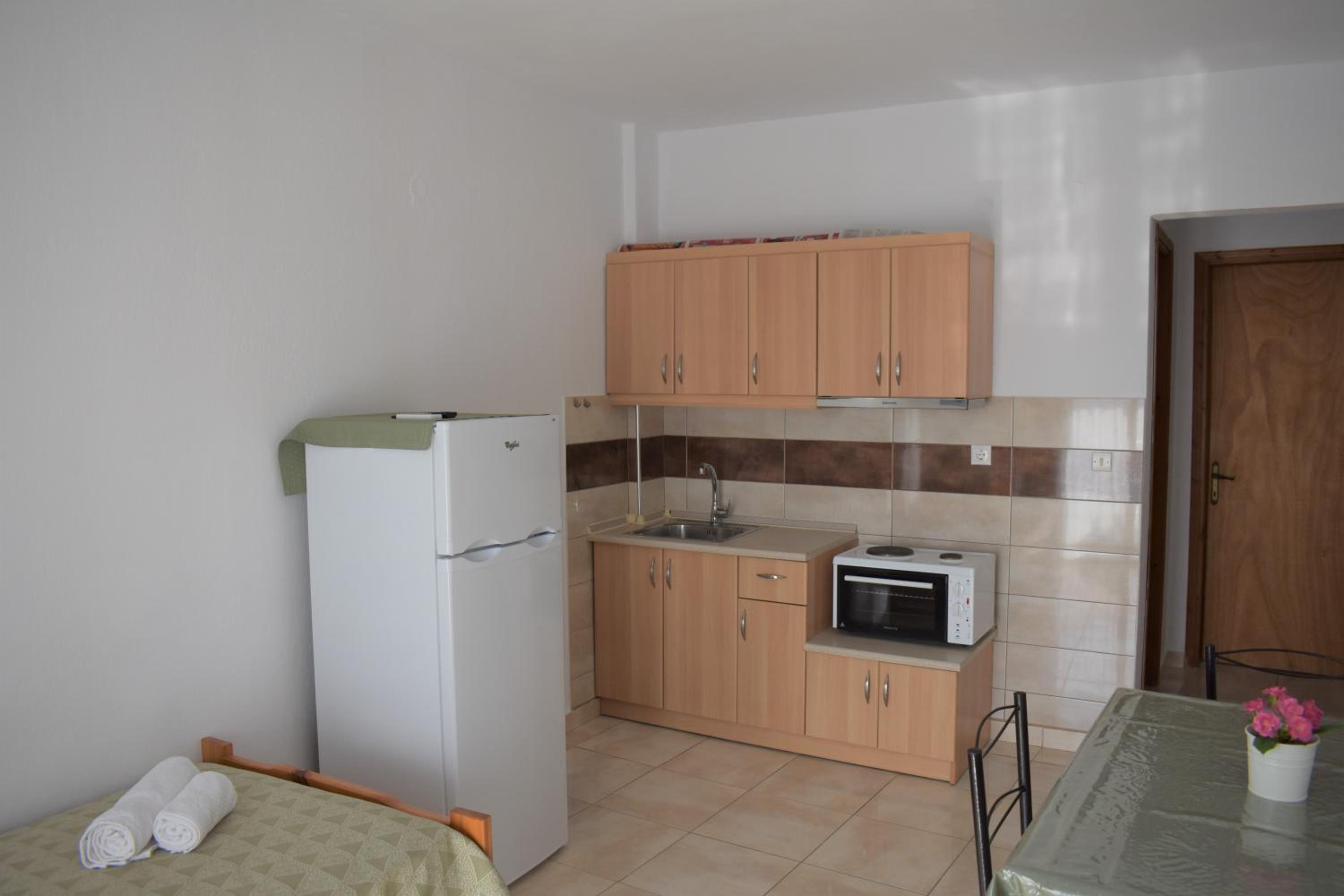 One-Bedroom Apartment (3 Adults) photo 2