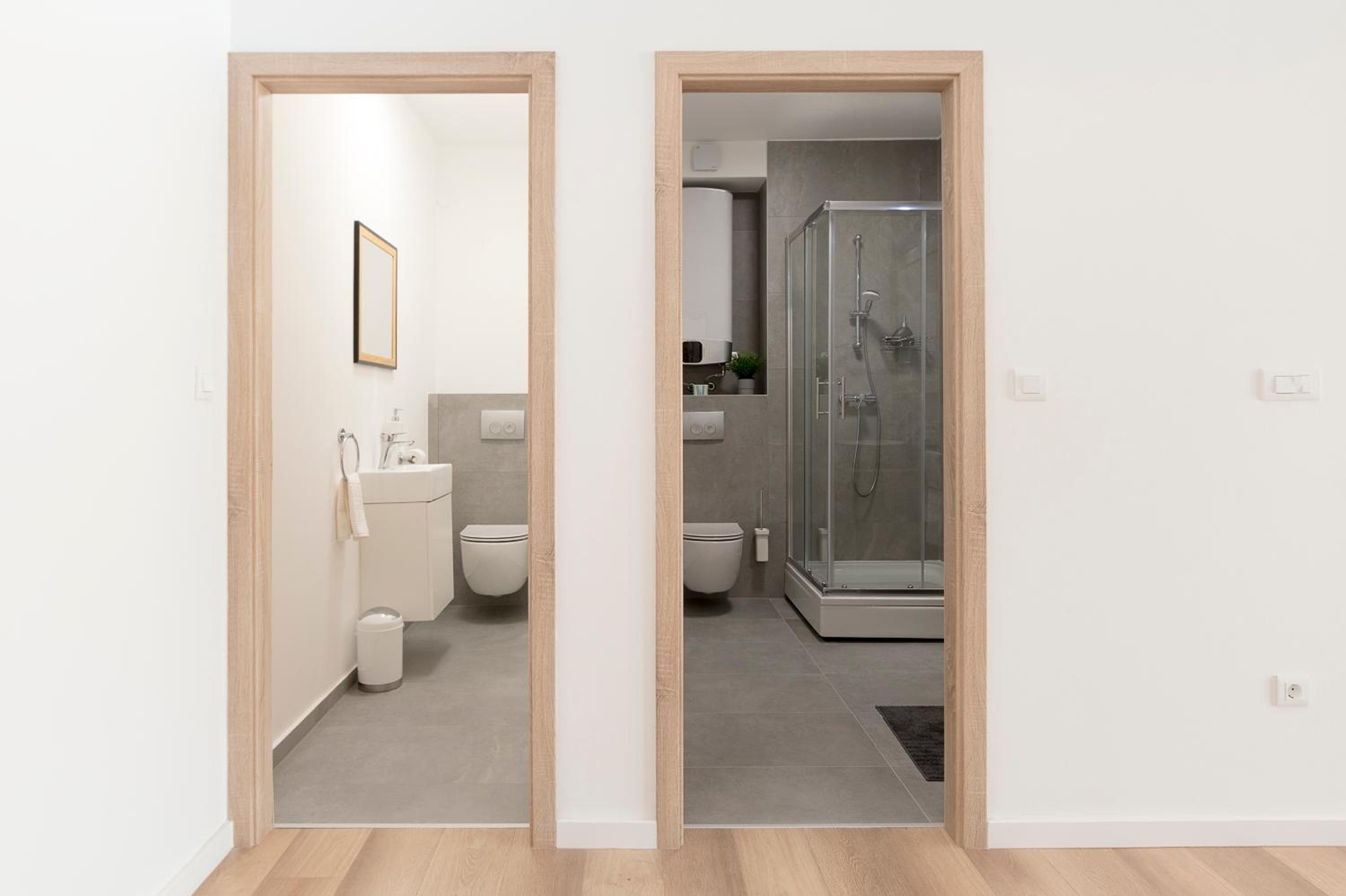 Three-Bedroom Apartment - Photo 33