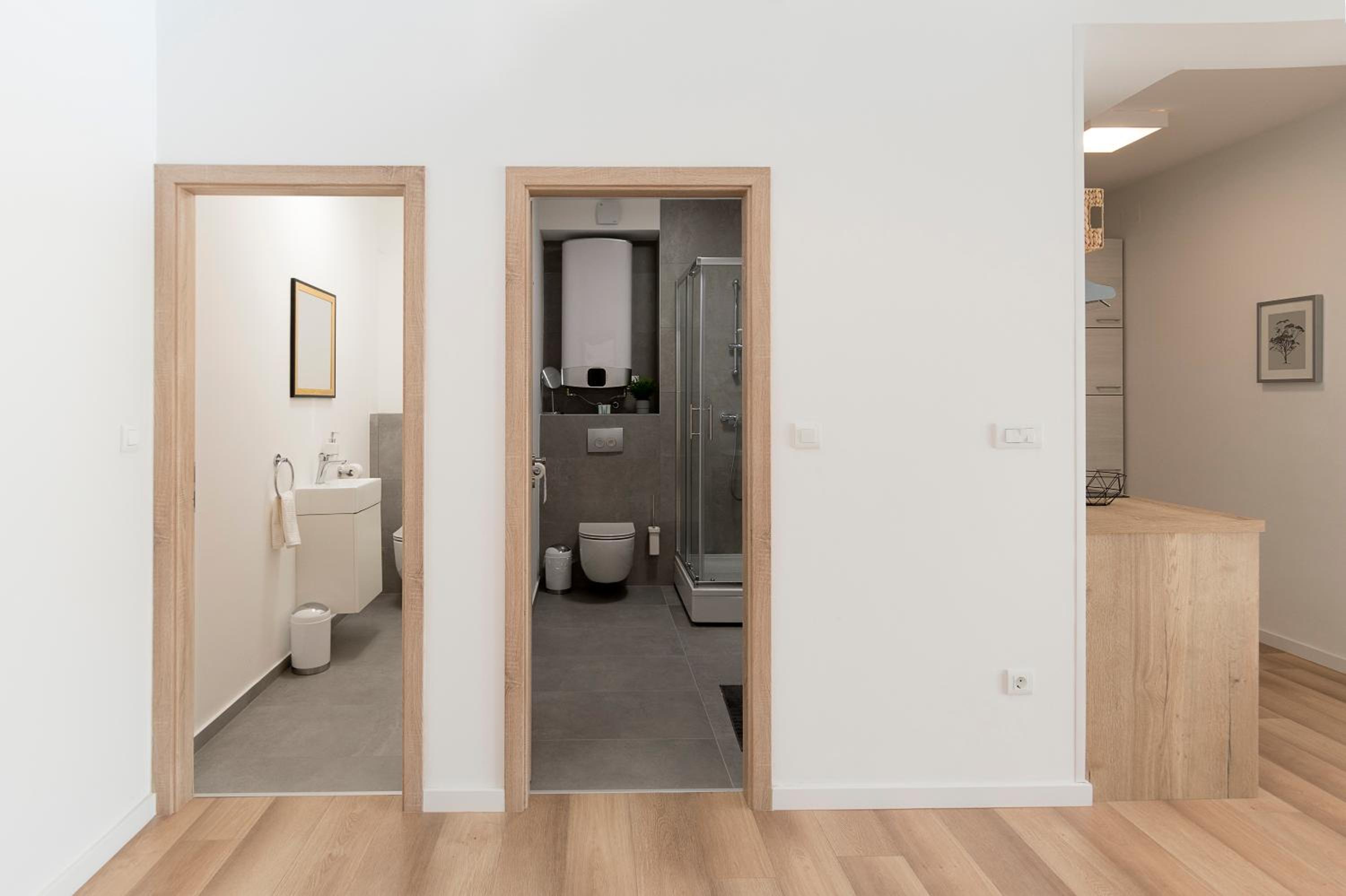 Three-Bedroom Apartment - Photo 34