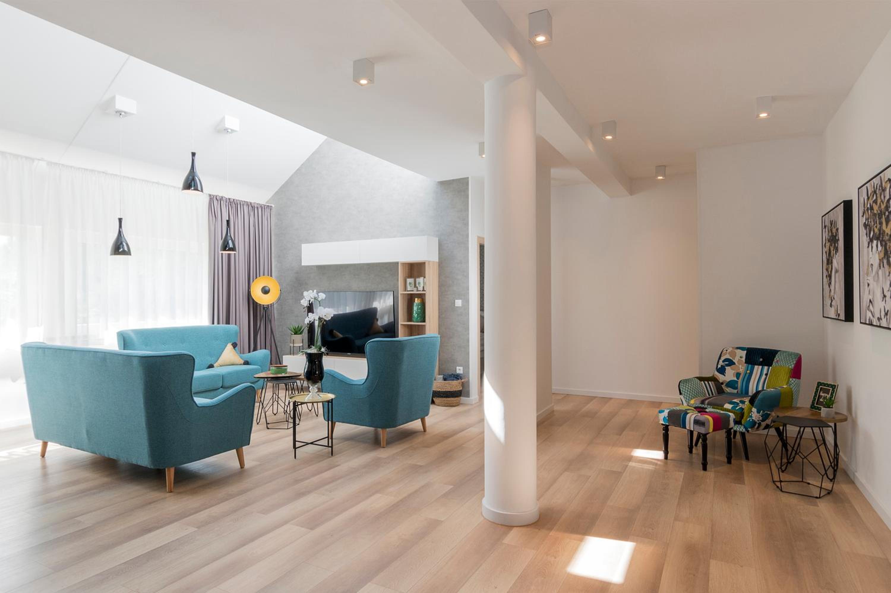 Three-Bedroom Apartment - Photo 6