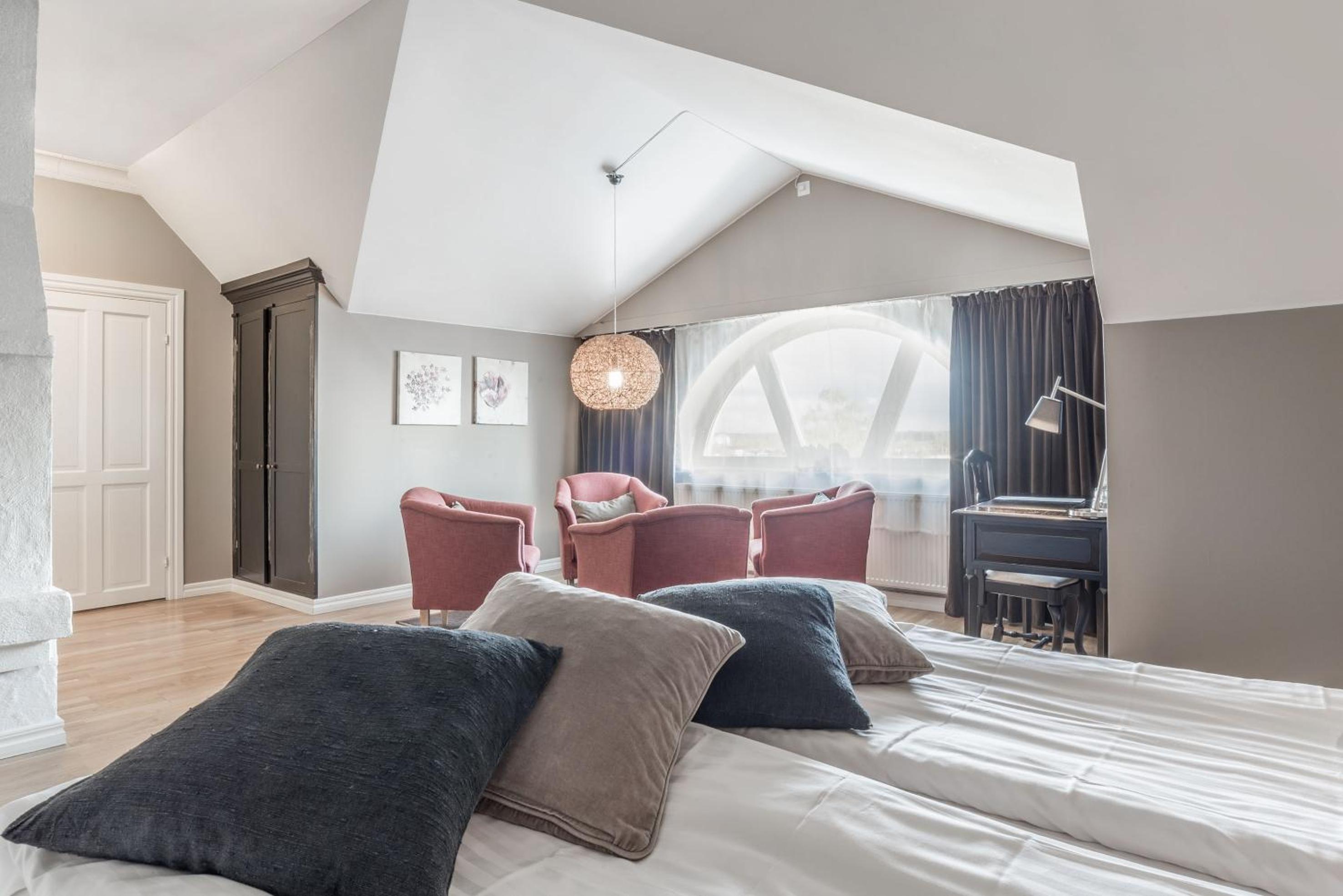 Mini Suite - Photo 2