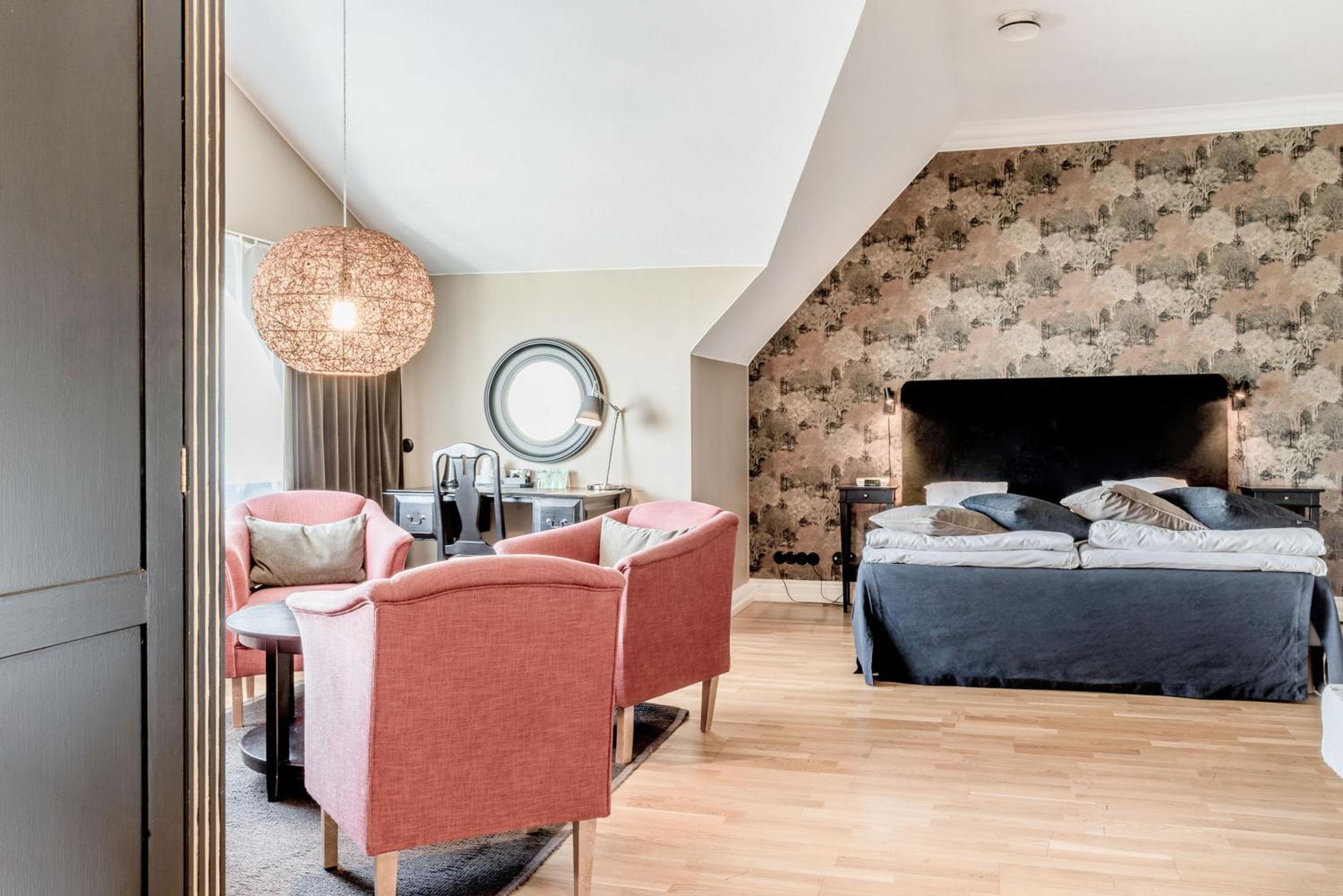Mini Suite - Photo 1